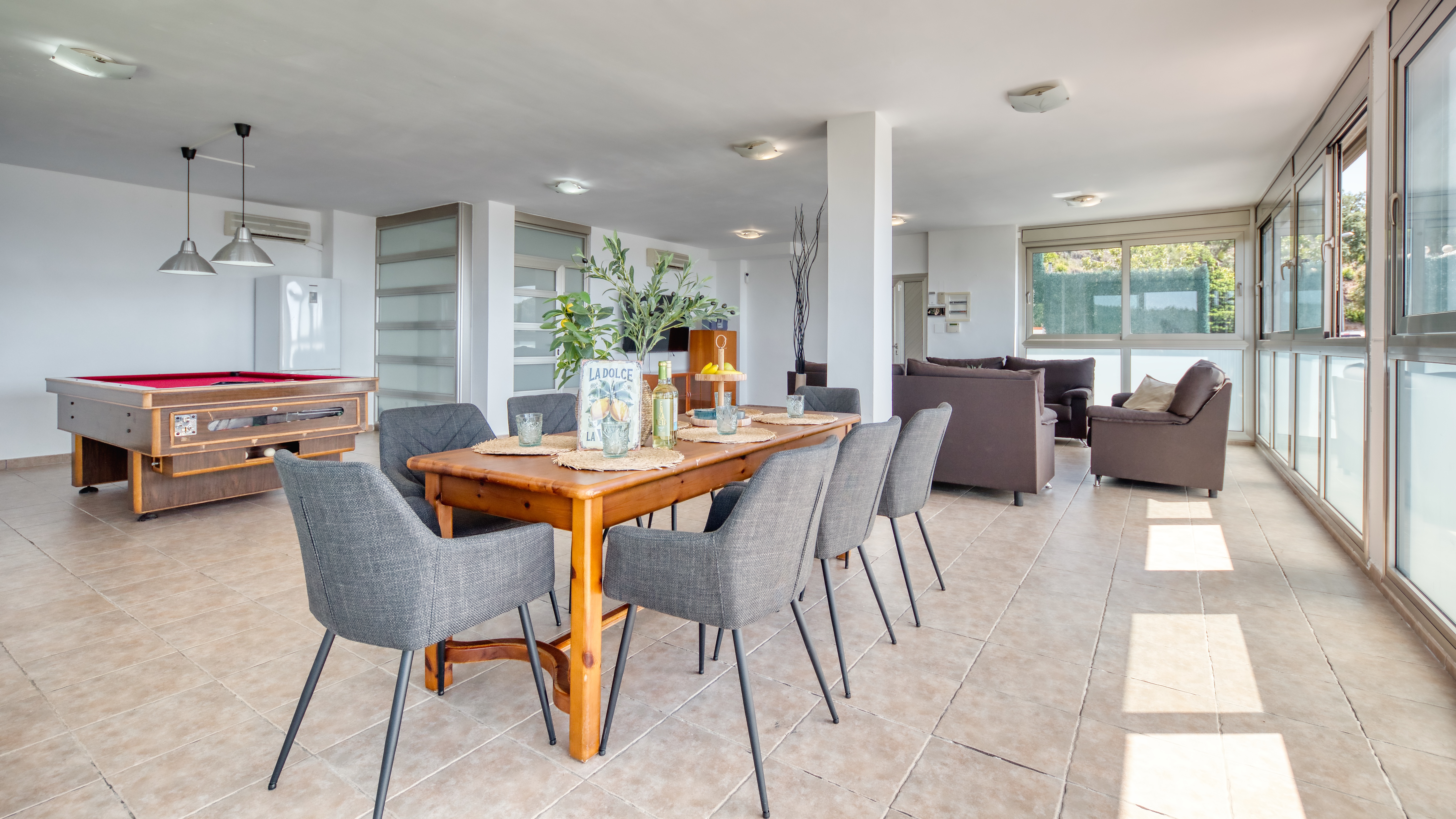 Holiday villas Costa Brava Spain - Villa Sandy Beach - Dining area
