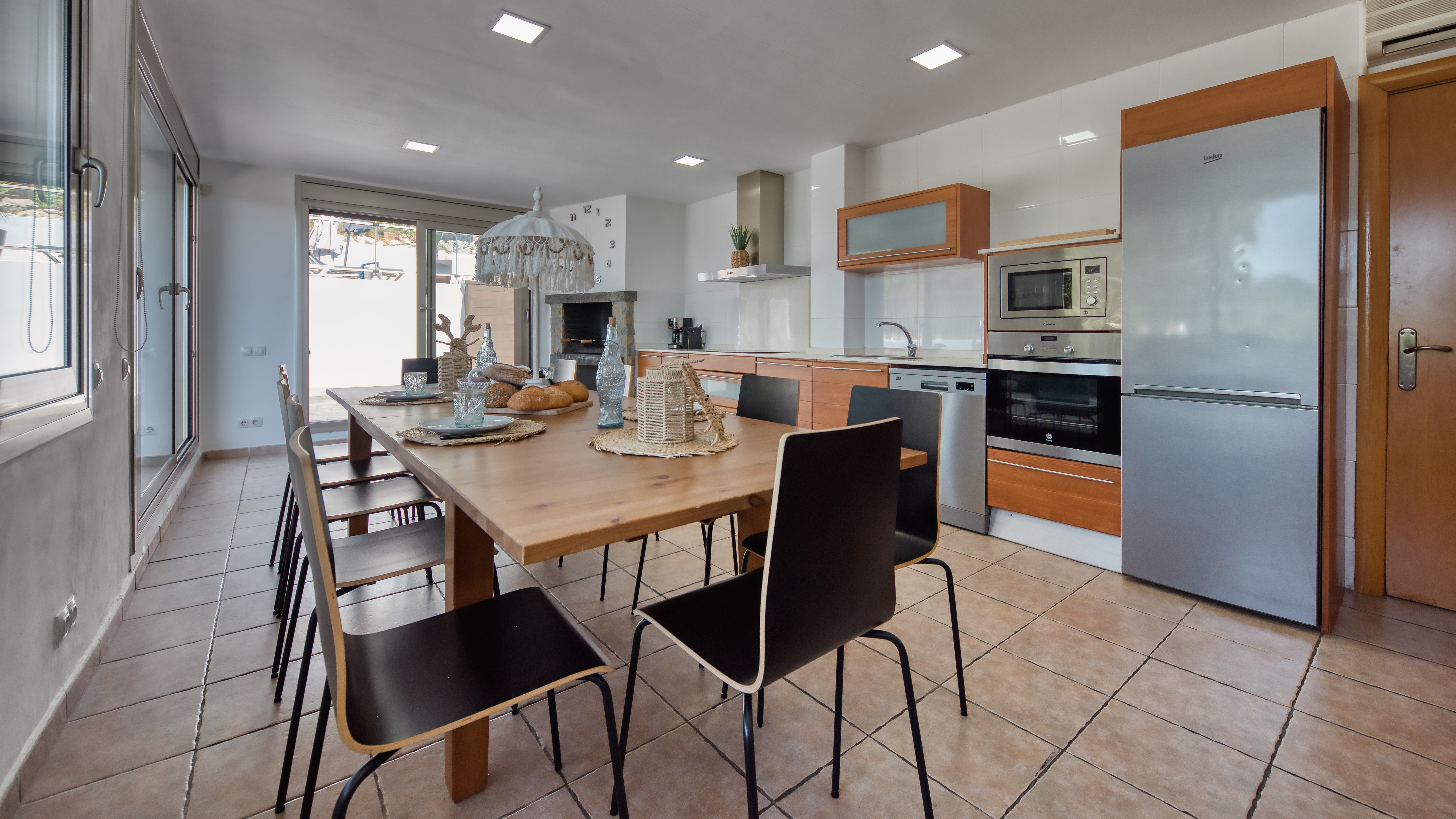 Holiday villas Costa Brava Spain - Villa Sandy Beach - Kitchen