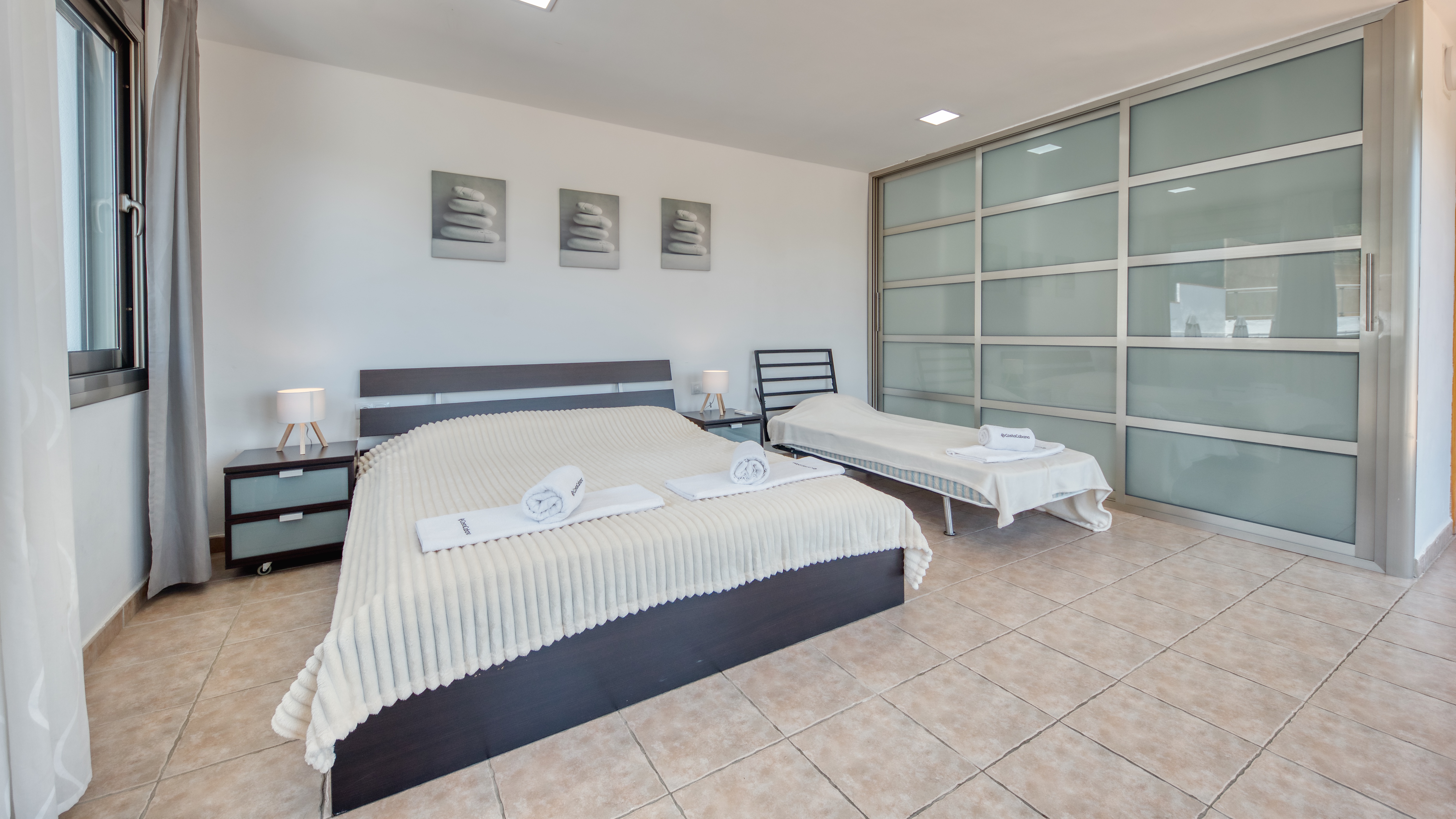 Holiday villas Costa Brava Spain - Villa Sandy Beach - Bedroom