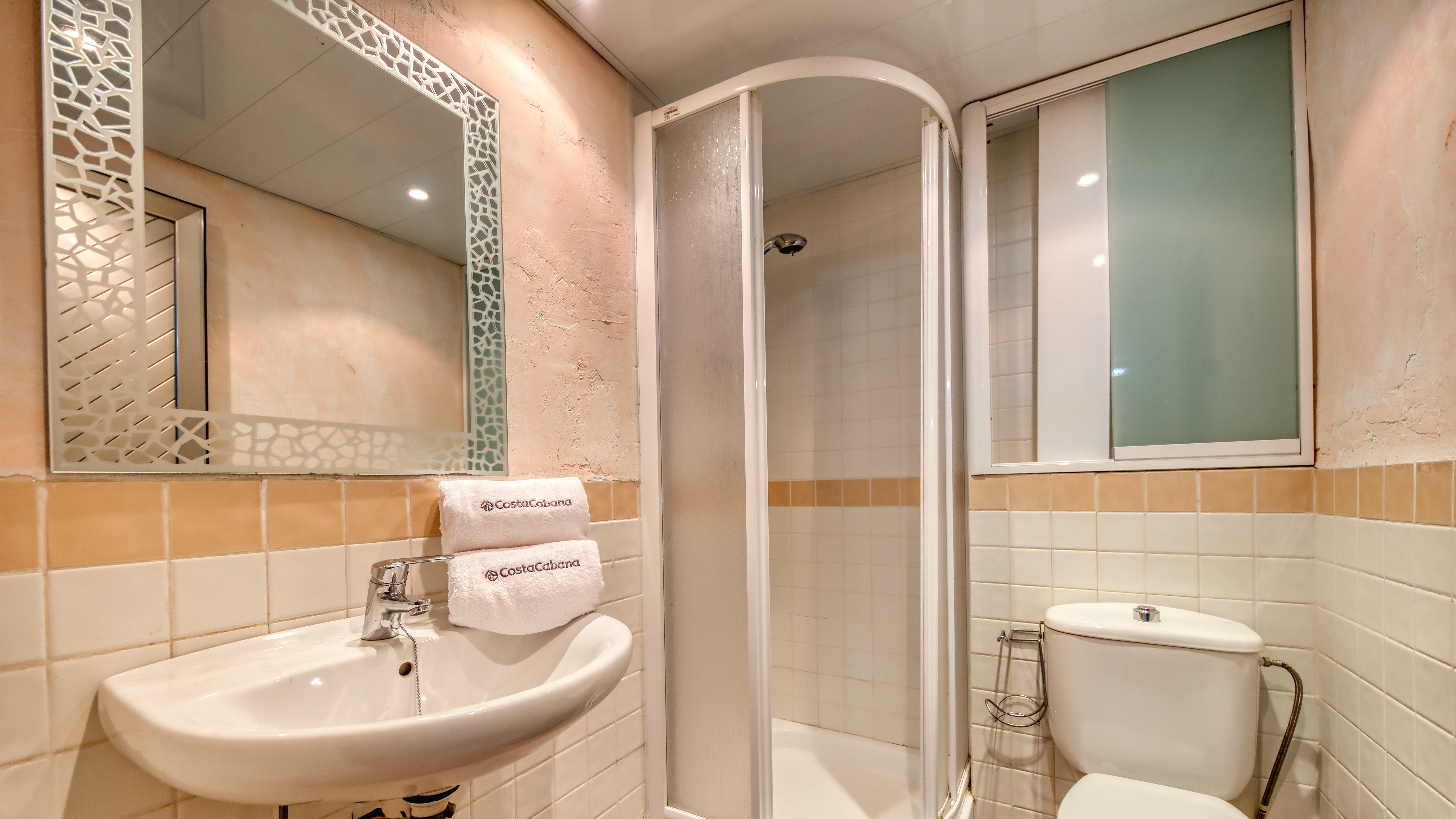 Holiday villas Costa Brava Spain - Villa Sandy Beach - Bathroom