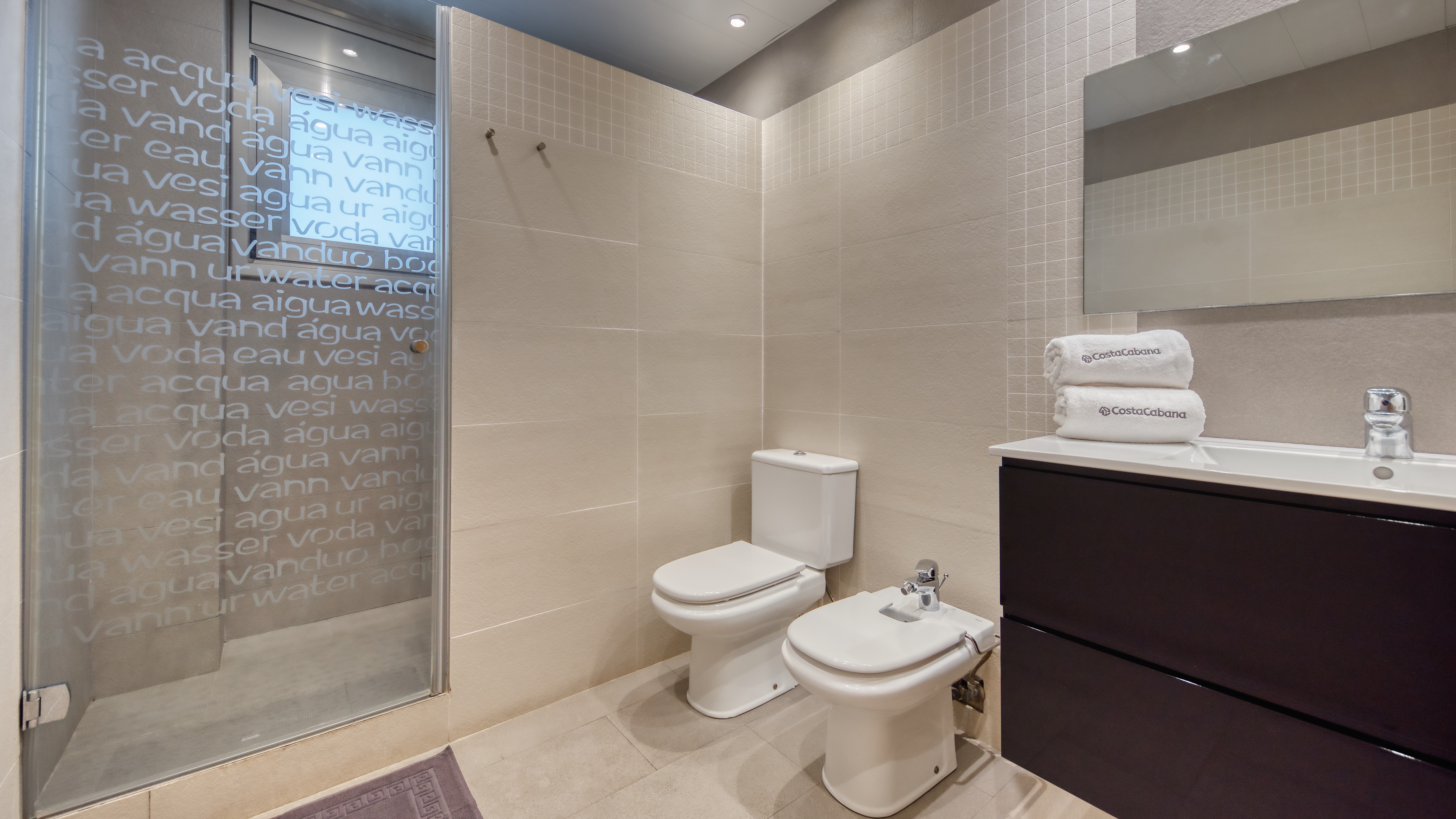 Holiday villas Costa Brava Spain - Villa Sandy Beach - Bathroom