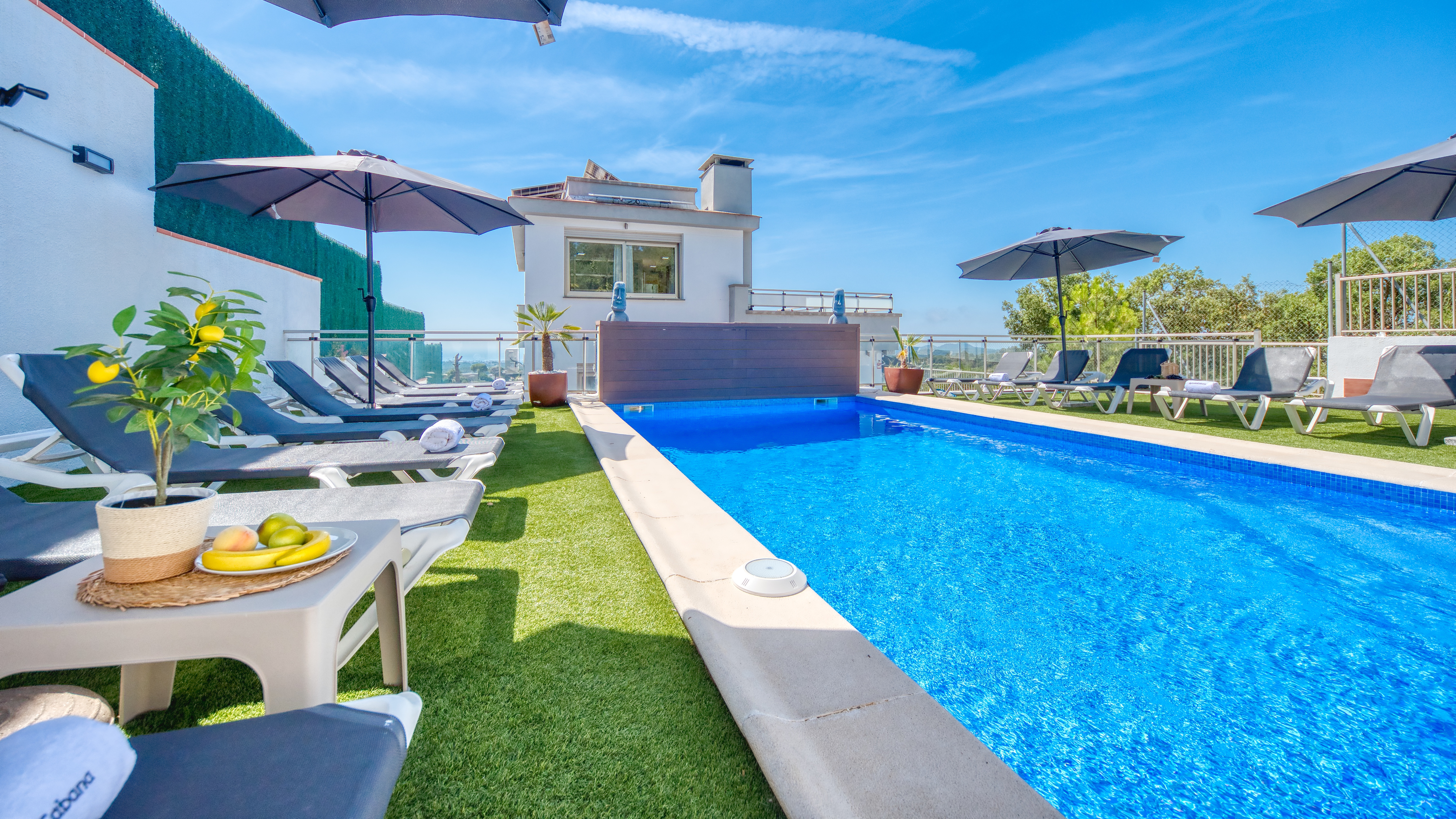Holiday villas Costa Brava Spain - Villa Sandy Beach - Swimming pool