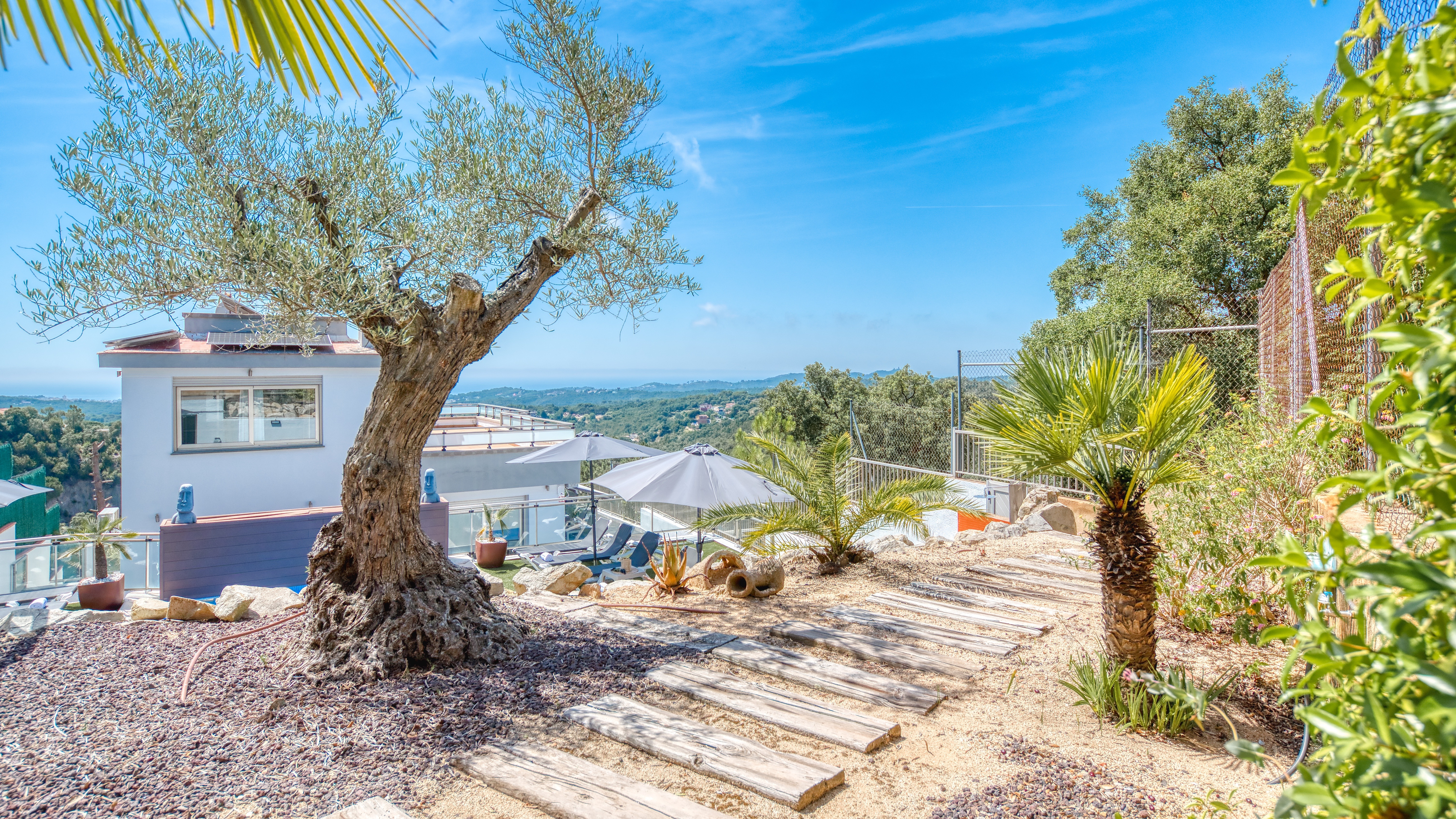 Holiday villas Costa Brava Spain - Villa Sandy Beach - Villa outside
