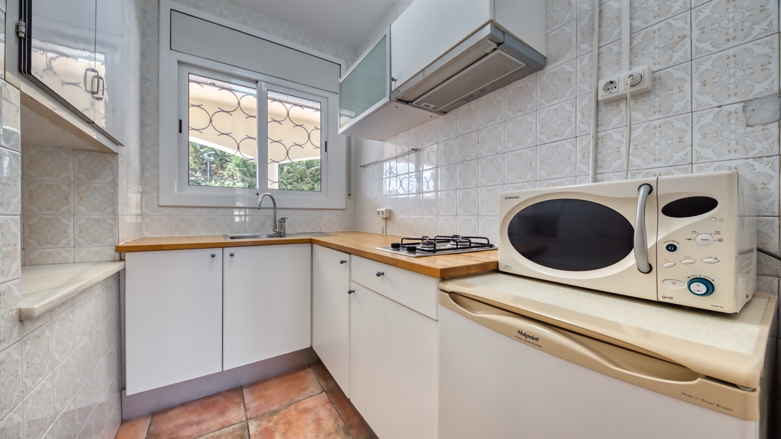 Holiday villas Costa Brava Spain - Villa Madonna - Kitchen