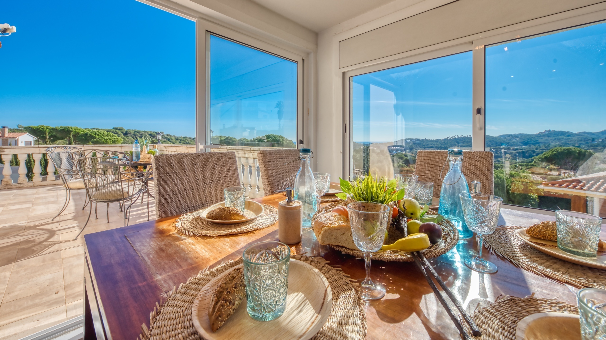 Holiday villas Costa Brava Spain - Villa Madonna - Dining area