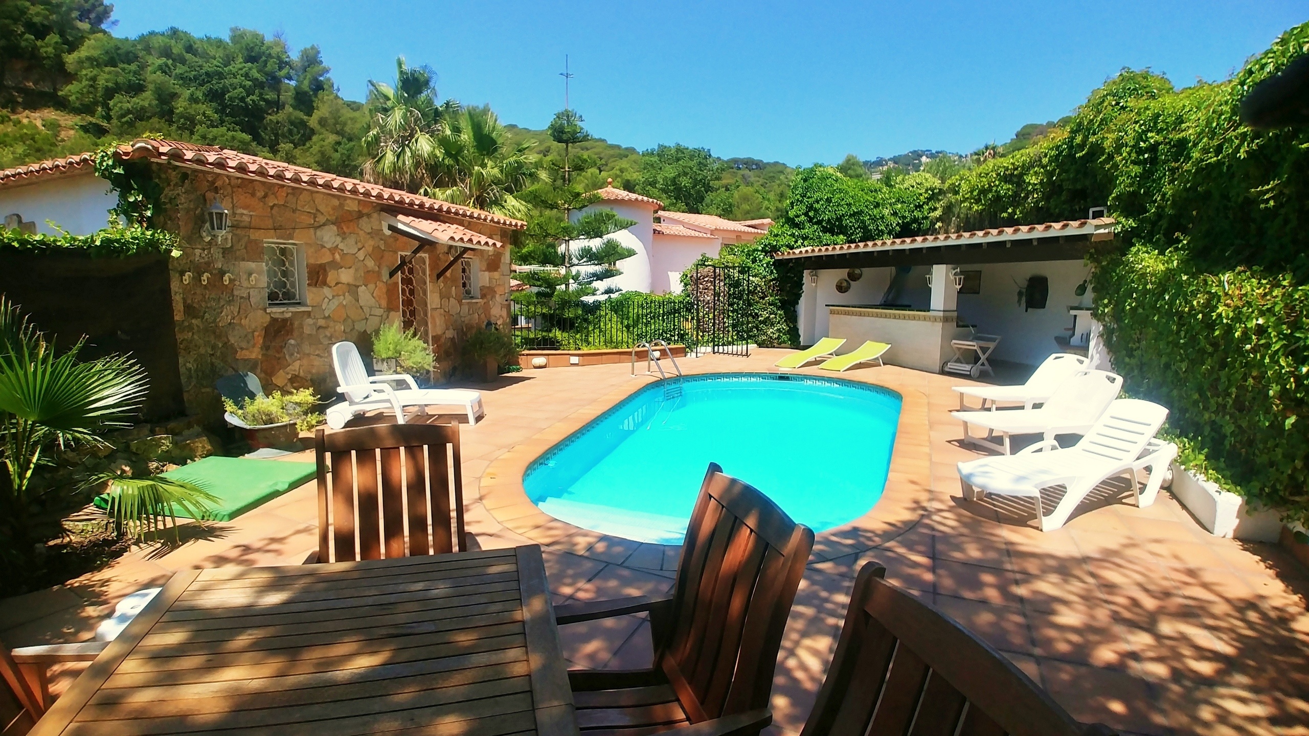 Holiday villas Costa Brava Spain - Villa Old-Palmera - Swimming pool