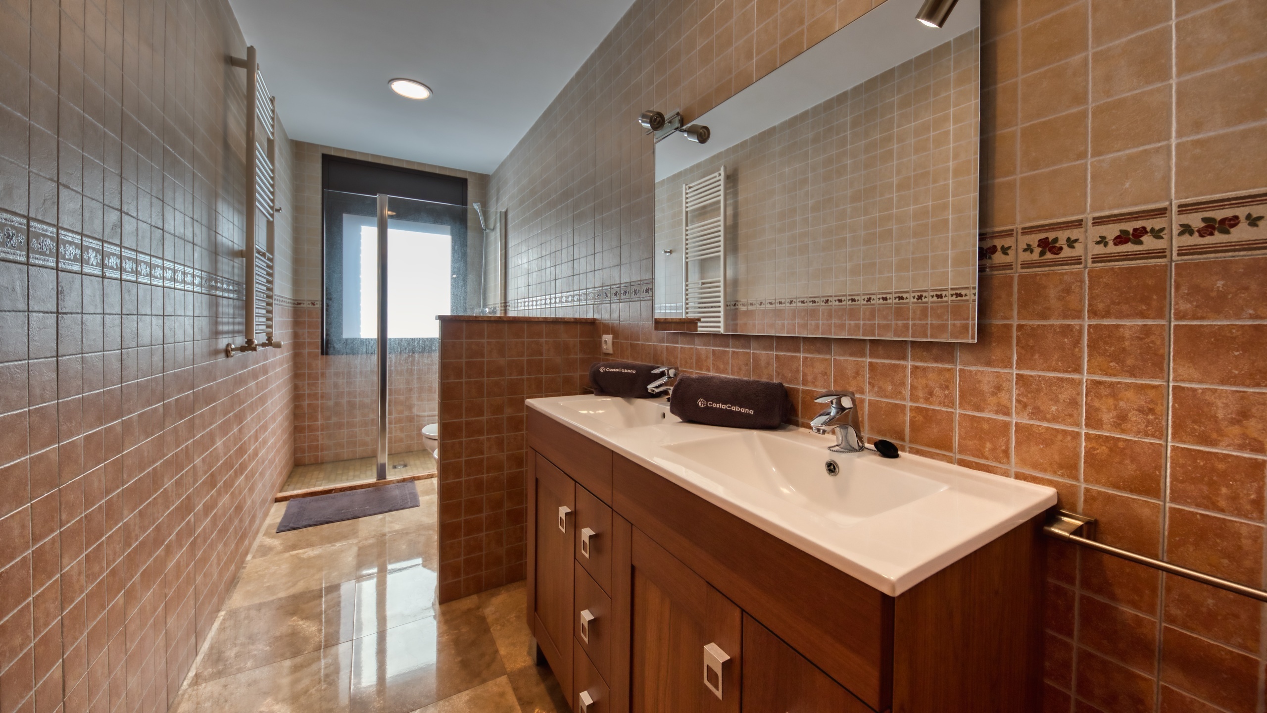 Holiday villas Costa Brava Spain - Villa Grace - Bathroom
