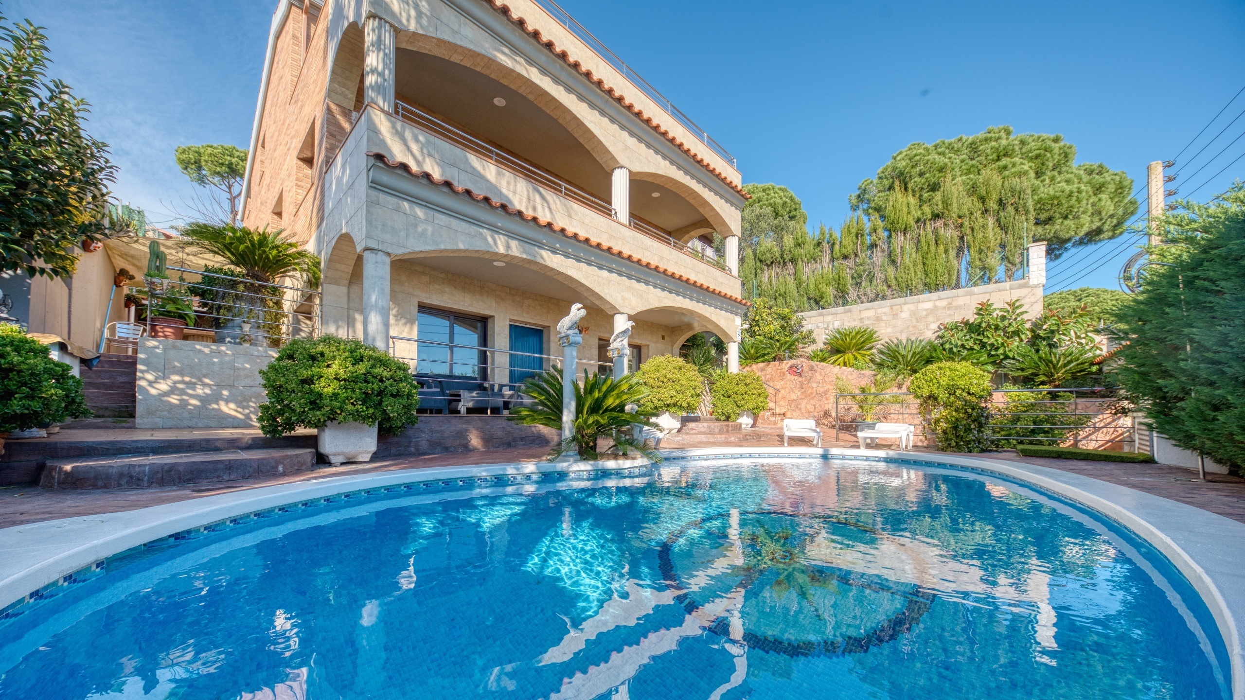 Holiday villas Costa Brava Spain - Villa Grace - Swimming pool