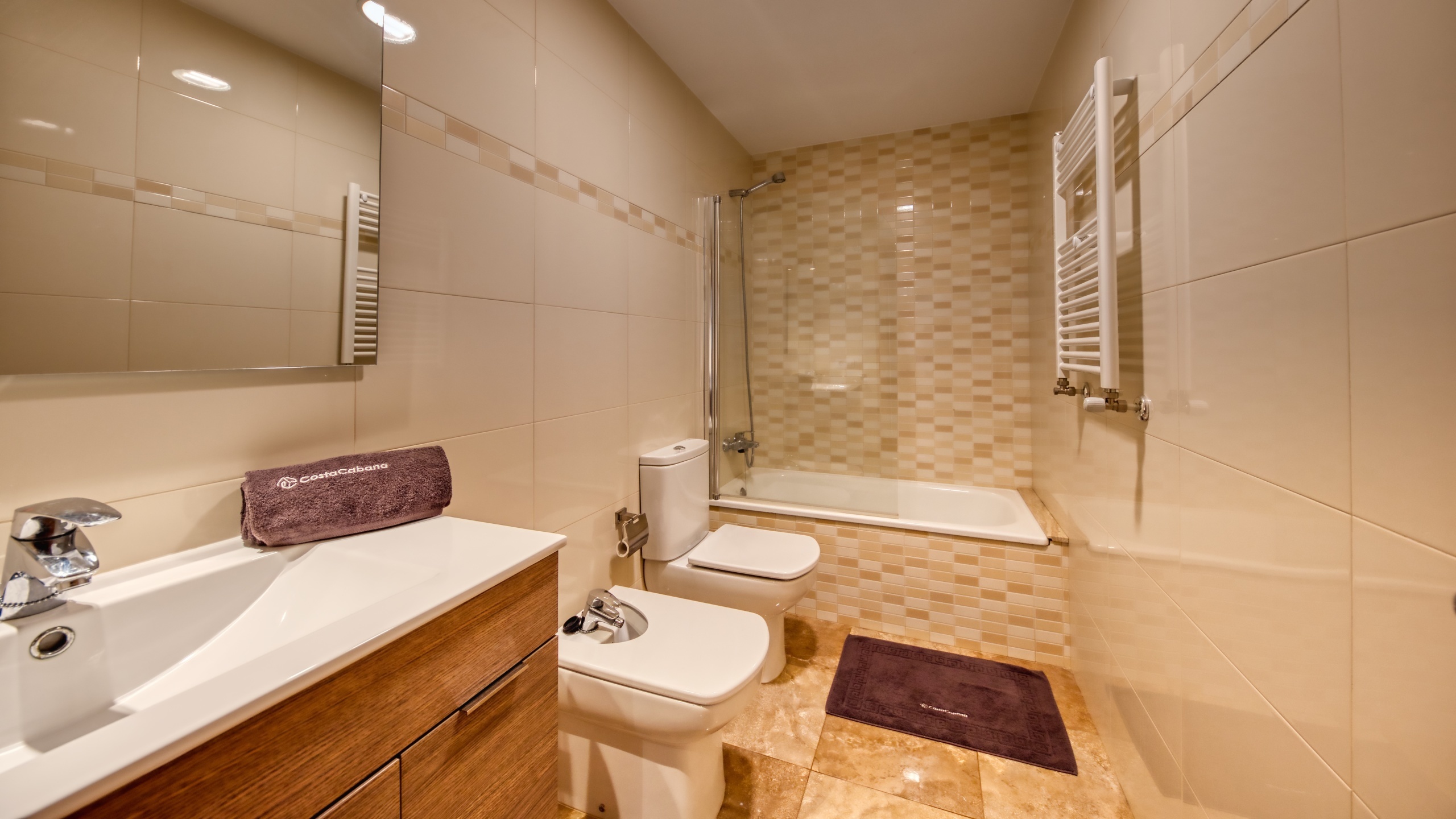 Holiday villas Costa Brava Spain - Villa Grace - Bathroom
