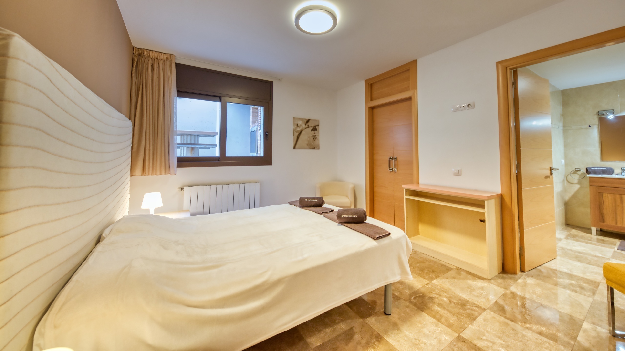 Holiday villas Costa Brava Spain - Villa Grace - Master bedroom