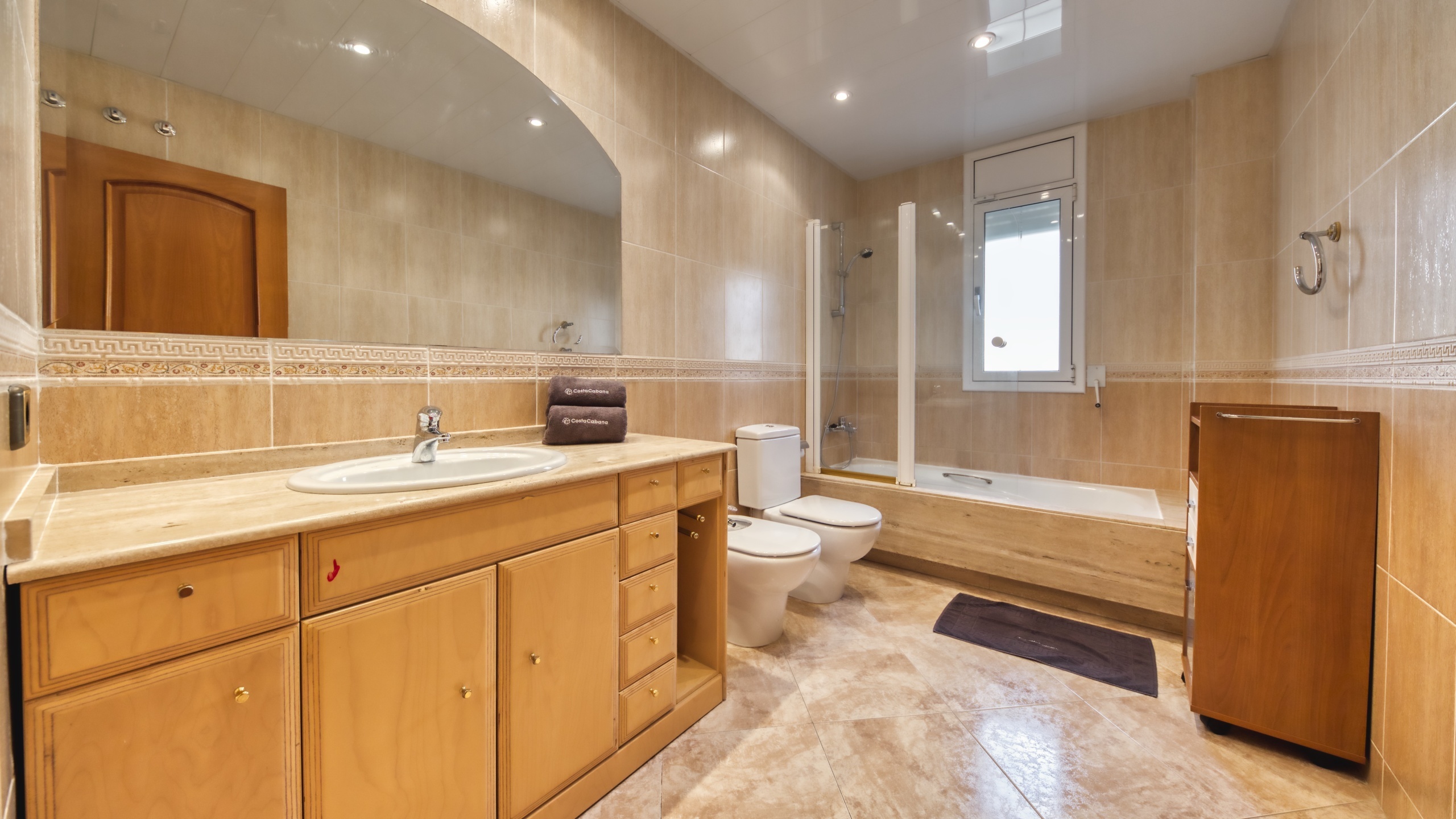Holiday villas Costa Brava Spain - Villa Lorena - Bathroom