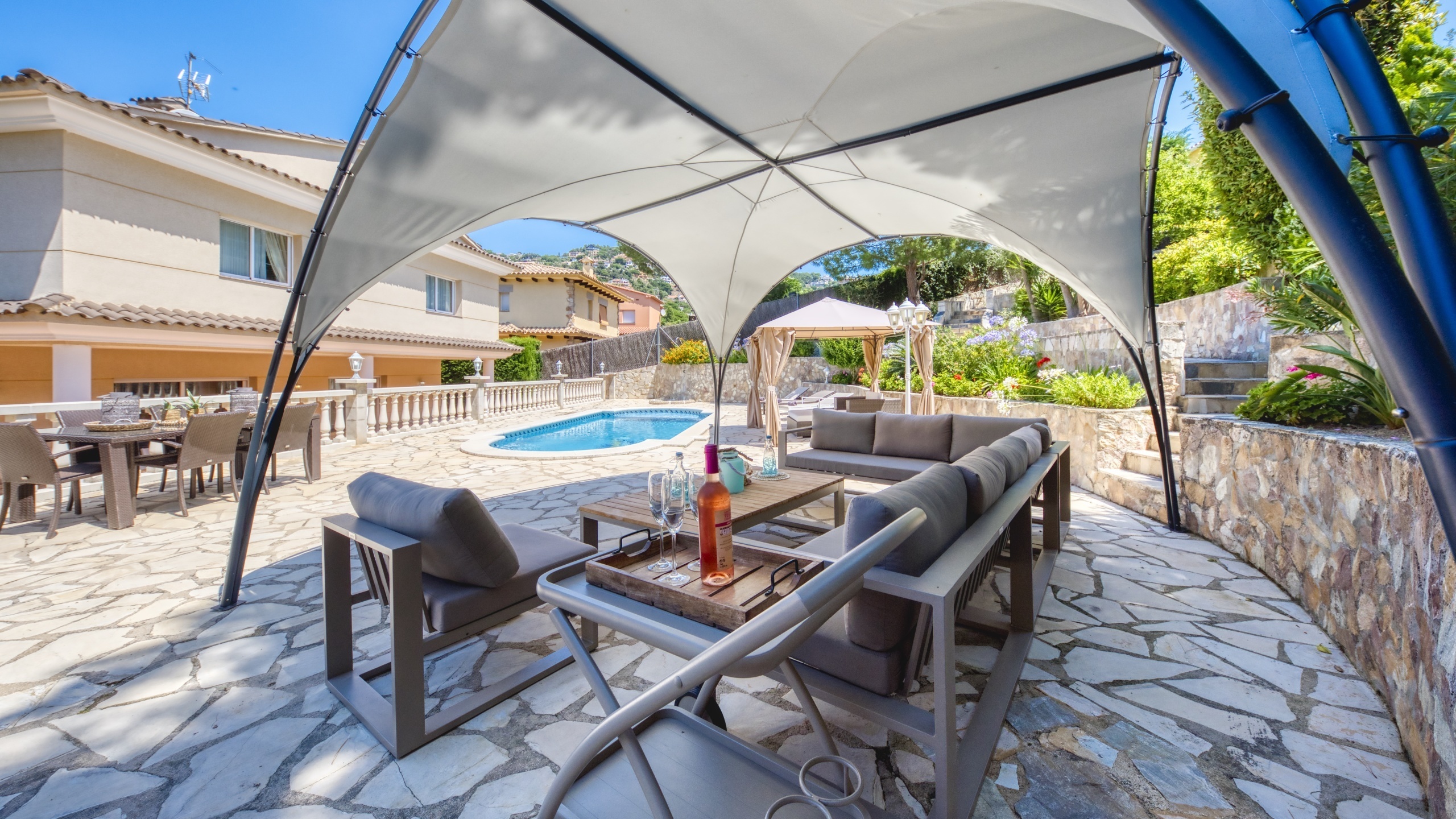 Holiday villas Costa Brava Spain - Villa Lorena - Villa outside
