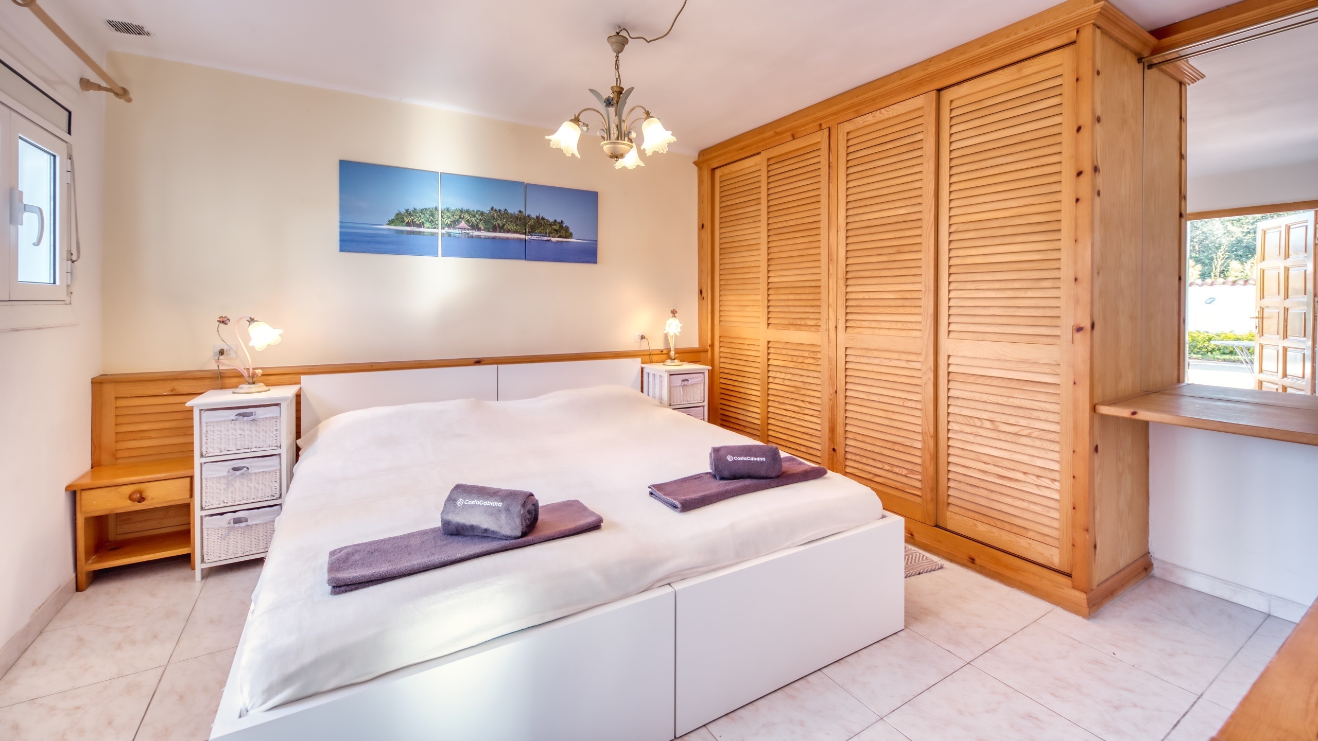Holiday villas Costa Brava Spain - Villa Elfi - Bedroom