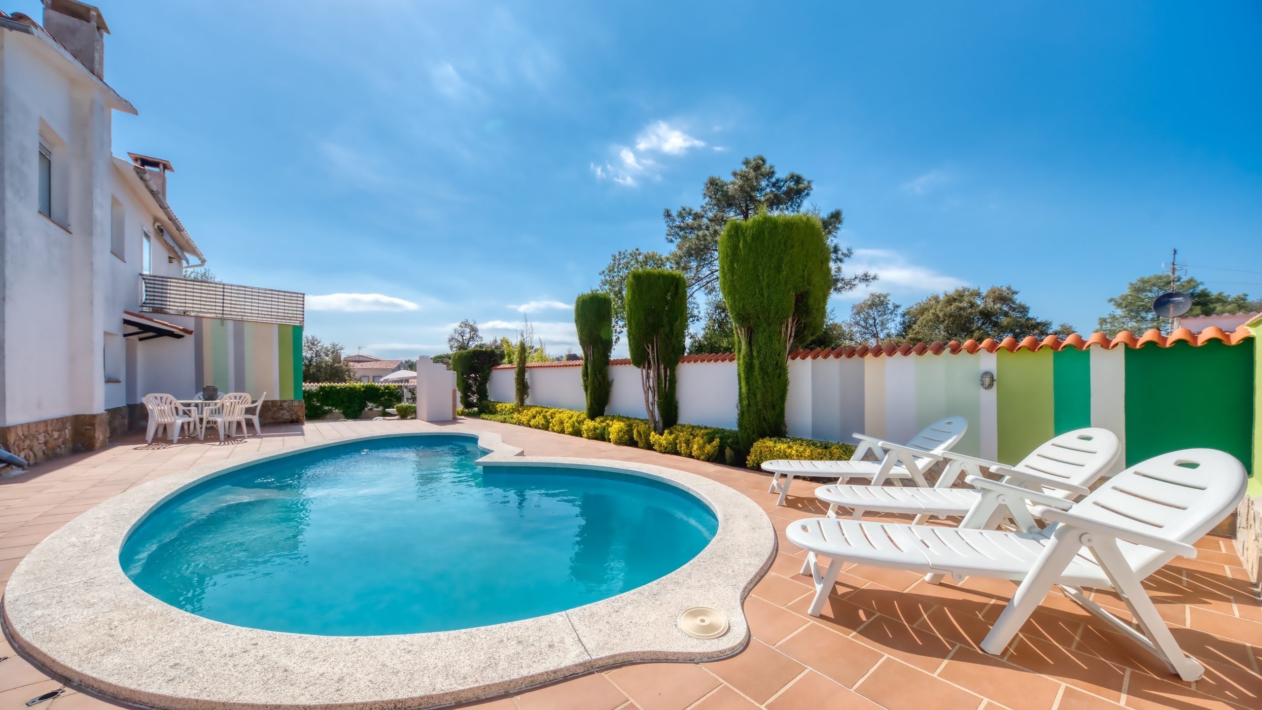 Holiday villas Costa Brava Spain - Villa Elfi - Swimming pool