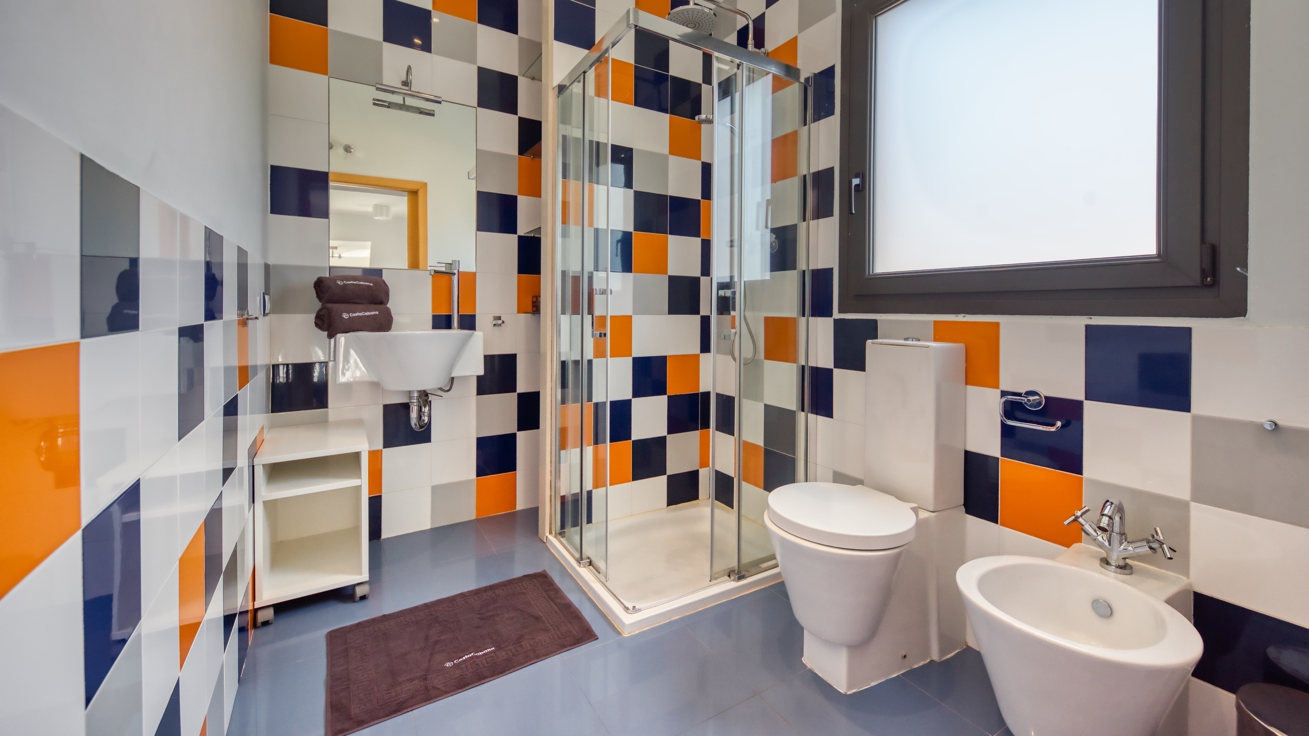 Holiday villas Costa Brava Spain - Villa Macey - Bathroom