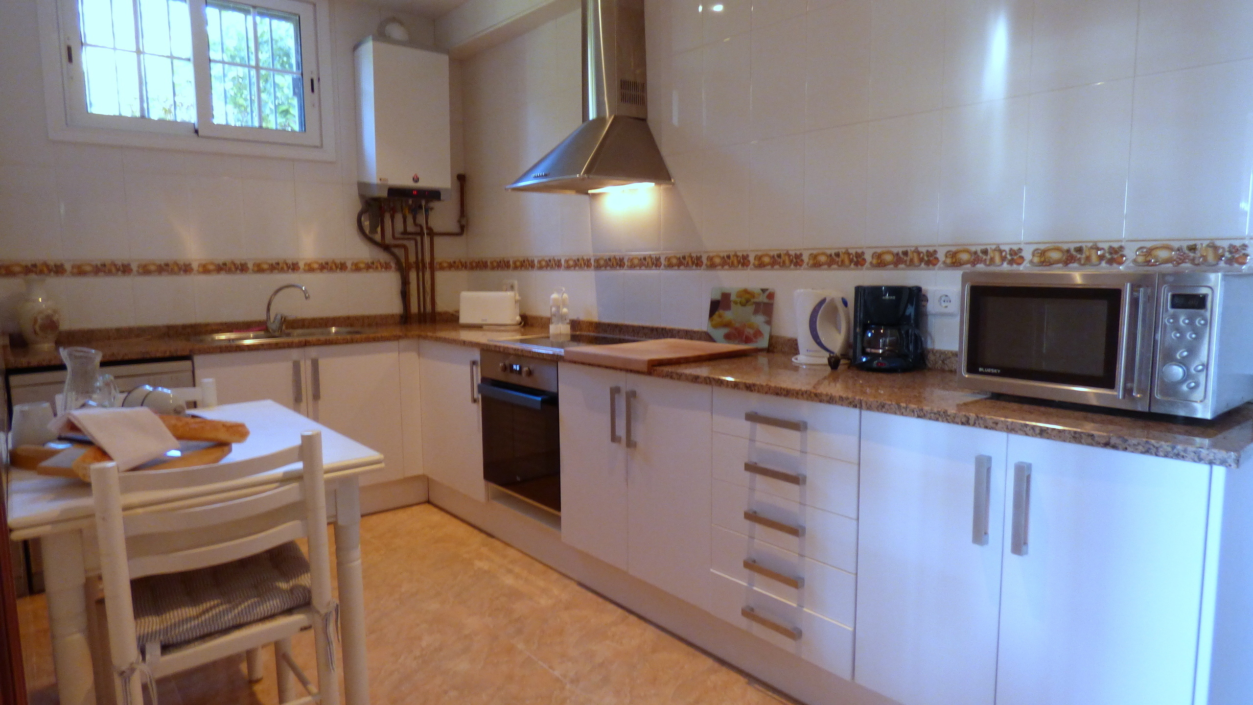 Holiday villas Costa Brava Spain - Villa Noa - Kitchen