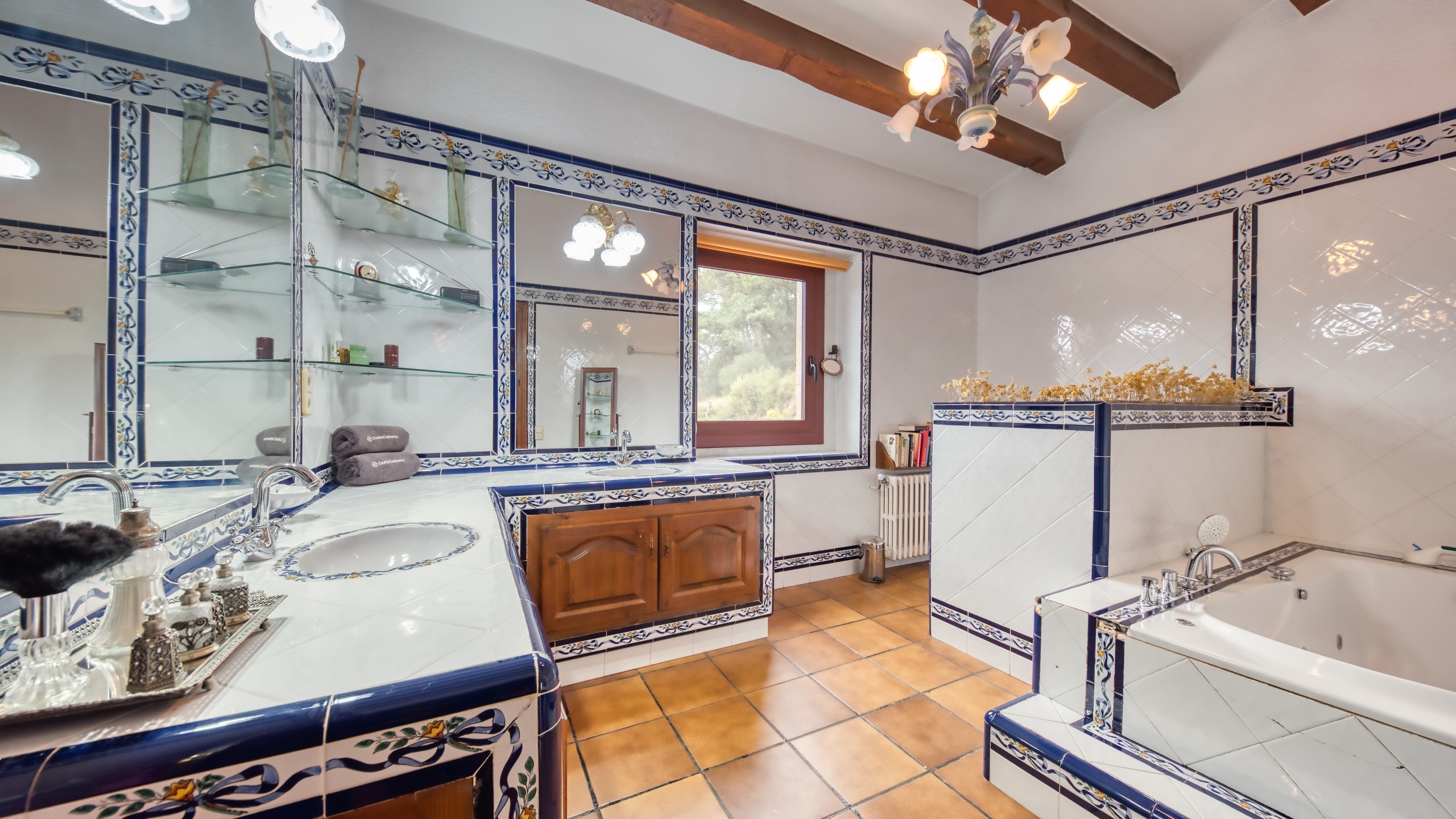 Holiday villas Costa Brava Spain - Villa Paradise - Bathroom