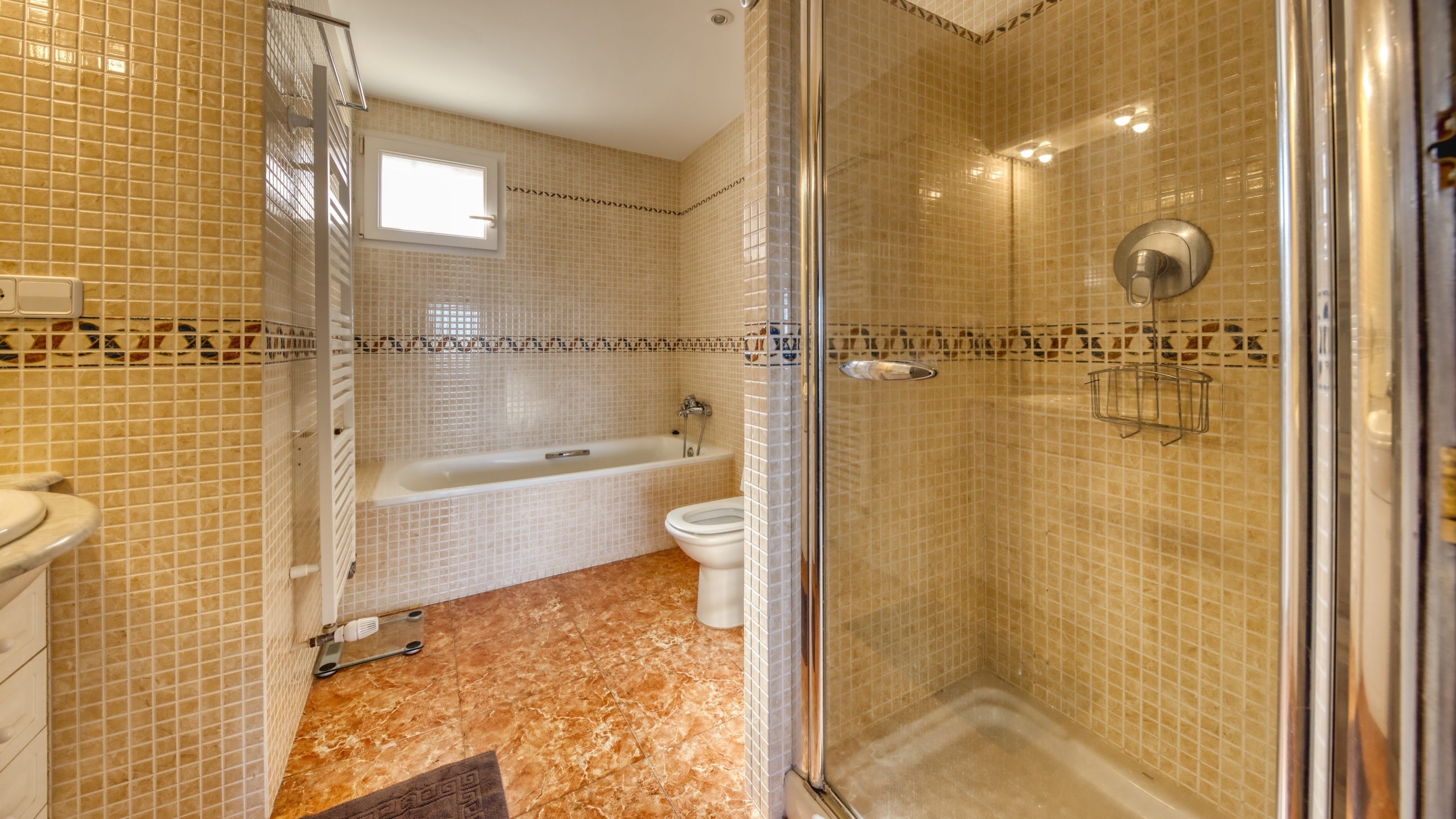 Vakantievilla's Costa Brava Countryside Spanje - Villa Racoon - En-suite badkamer 