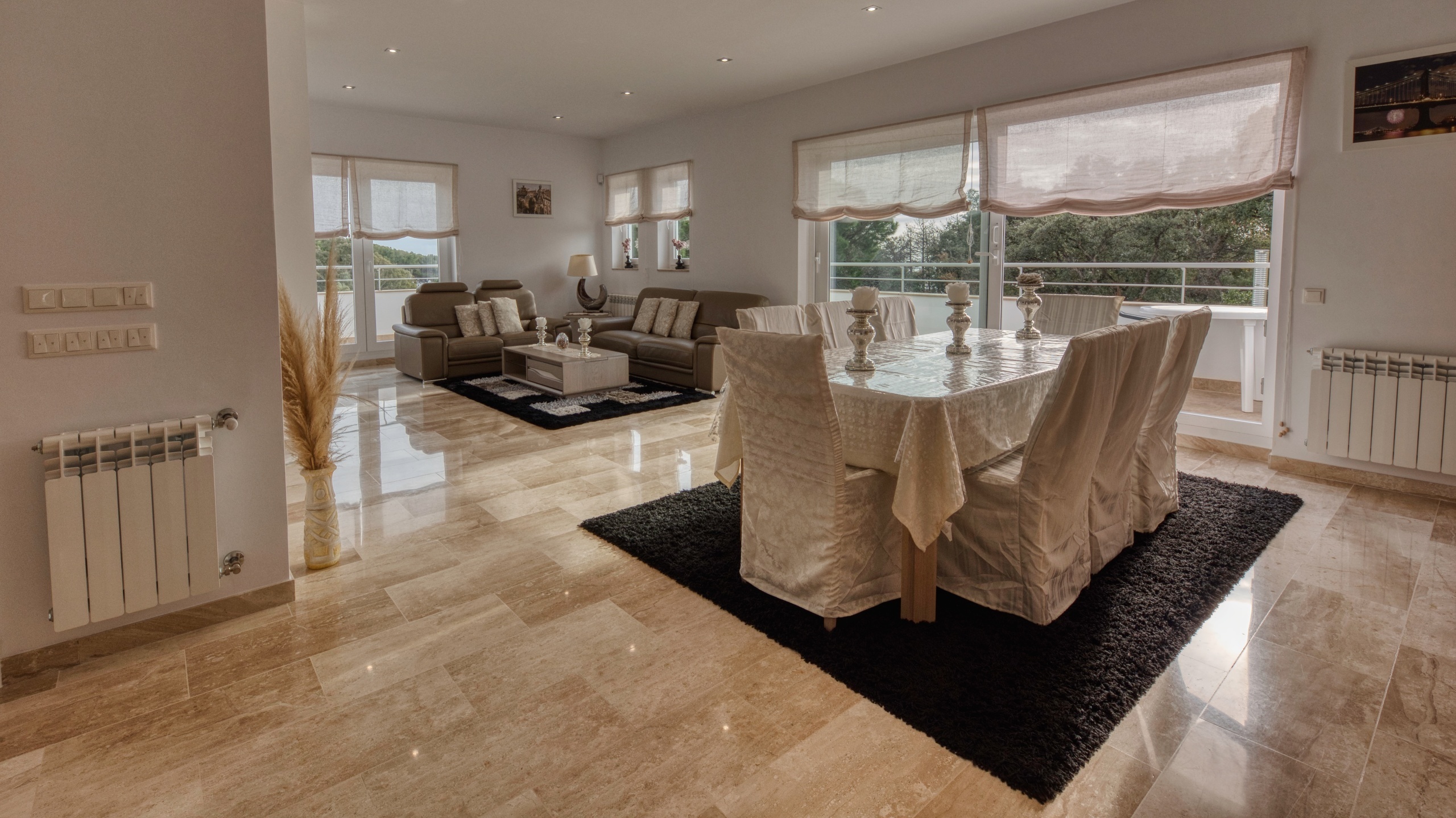 Holiday villas Costa Brava Spain - Villa Madison - Living room