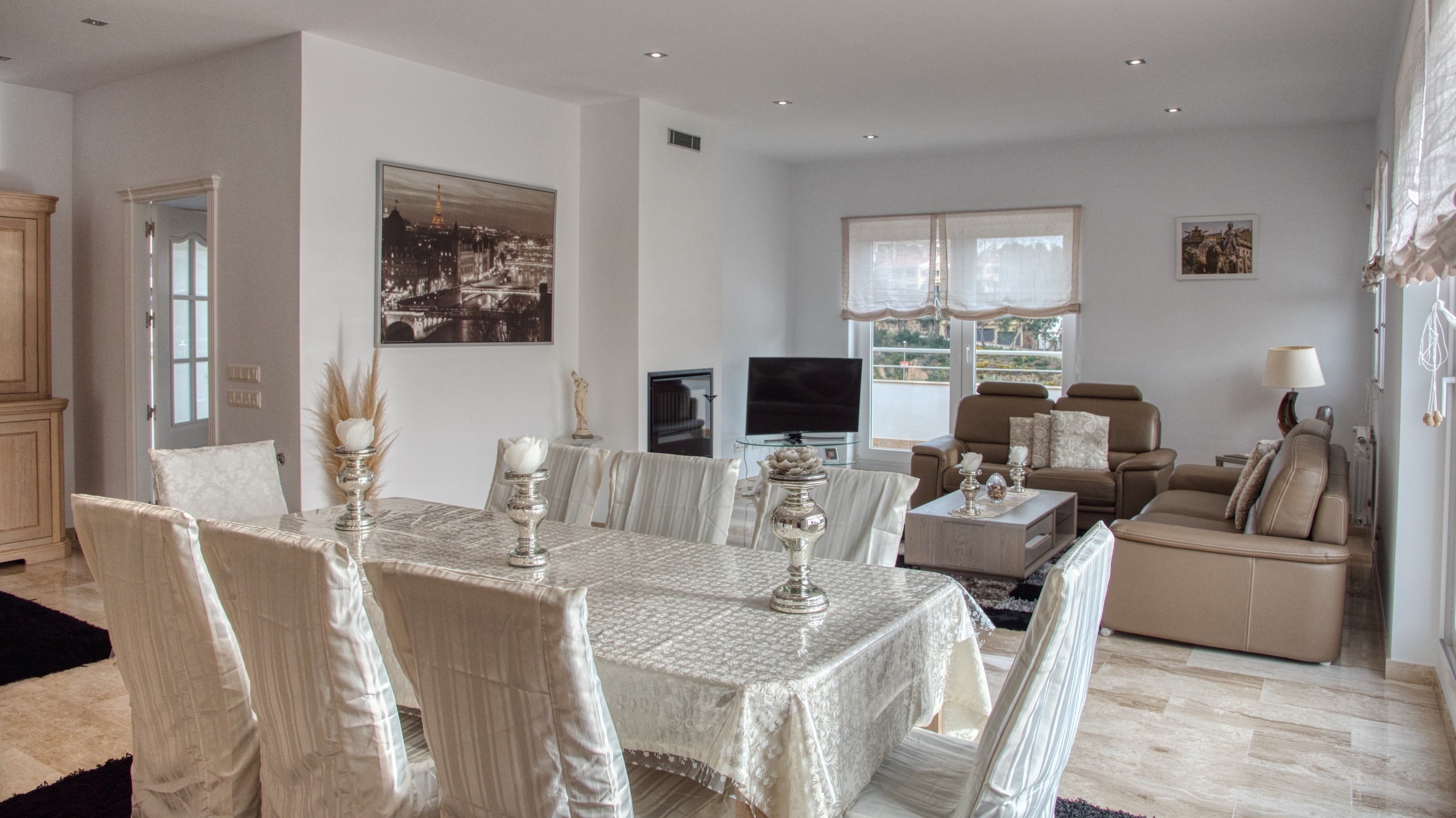 Holiday villas Costa Brava Spain - Villa Madison - Living room
