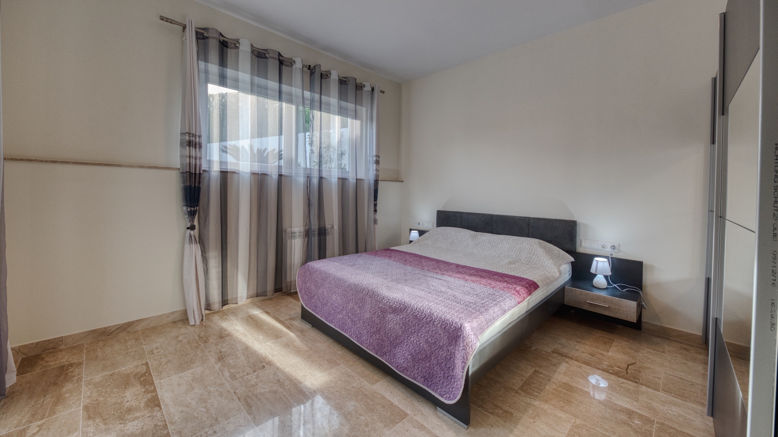 Holiday villas Costa Brava Spain - Villa Madison - Bedroom