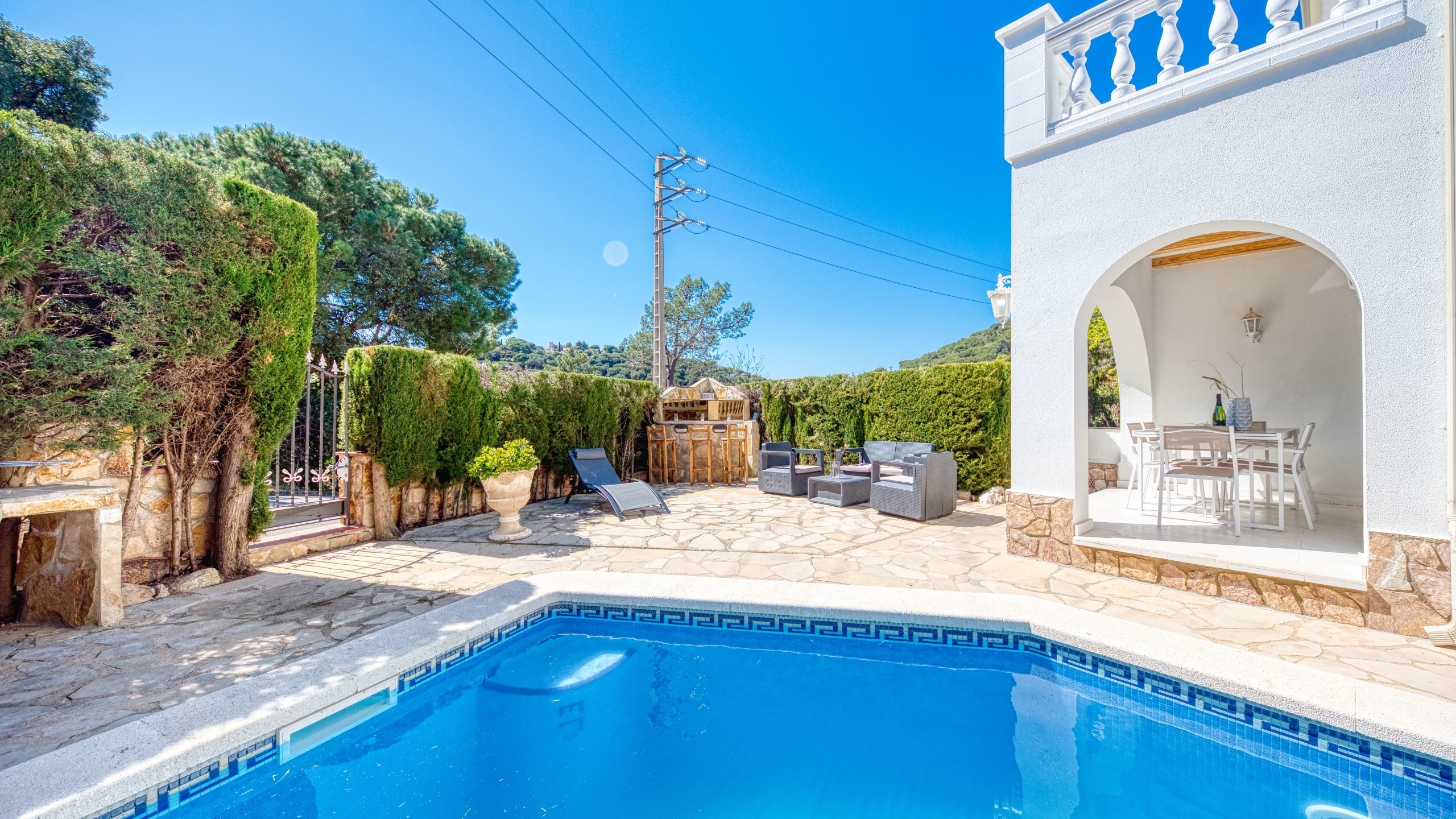 Holiday villas Costa Brava Spain - Villa Maxima - Swimming pool