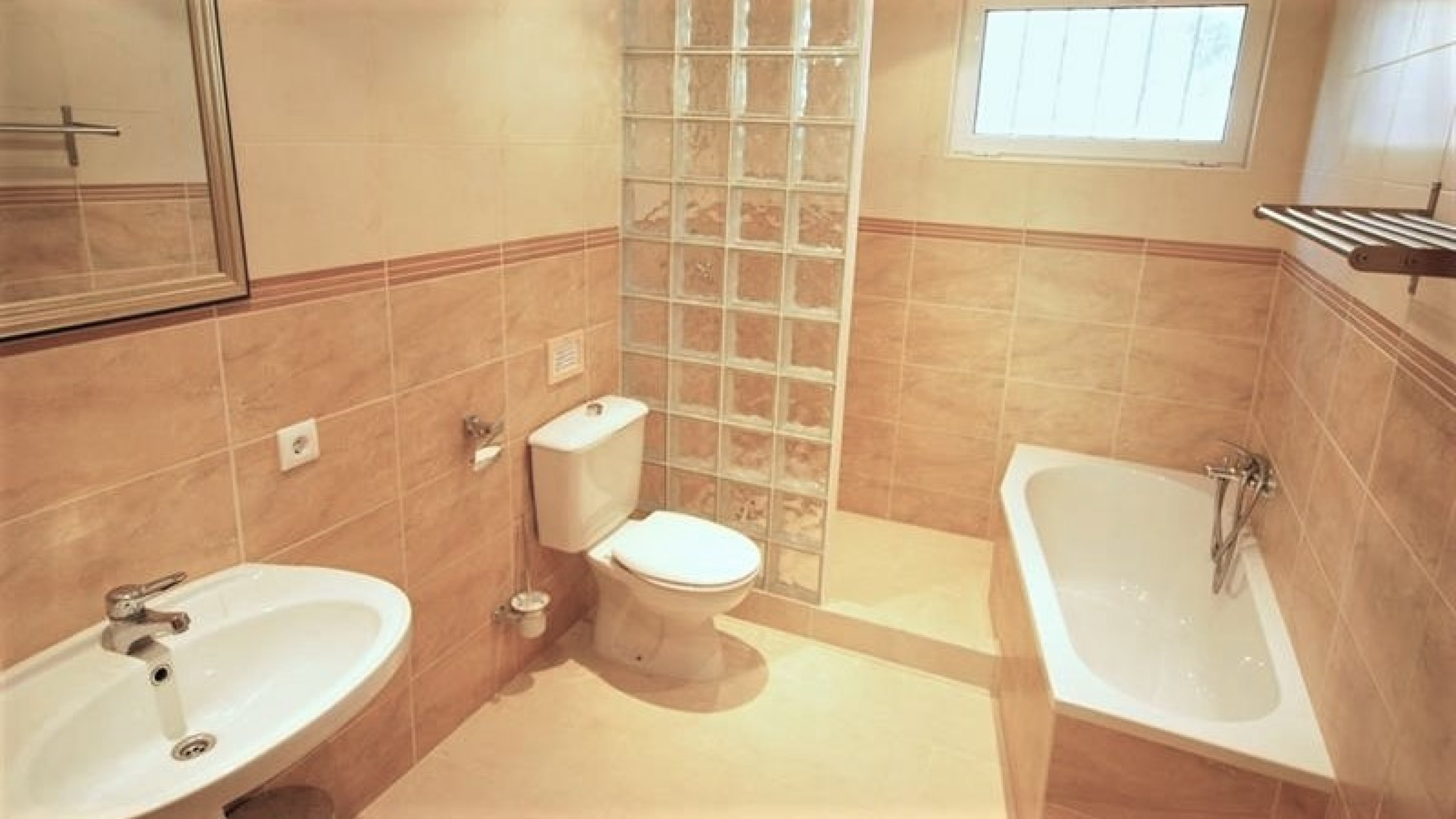 Holiday villas Costa Brava Spain - Villa Promessa - Bathroom