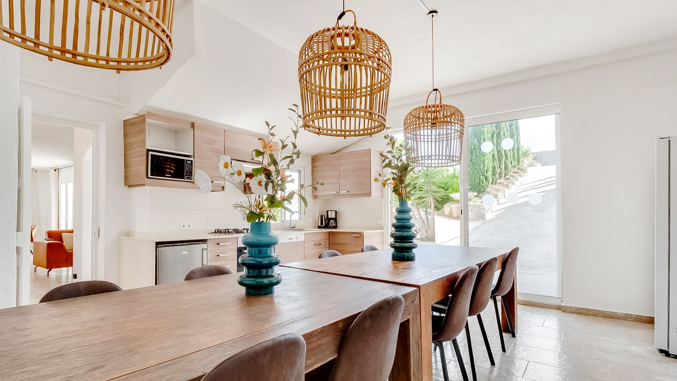 Holiday villas Costa Brava Spain - Villa Tropicana - Dining area
