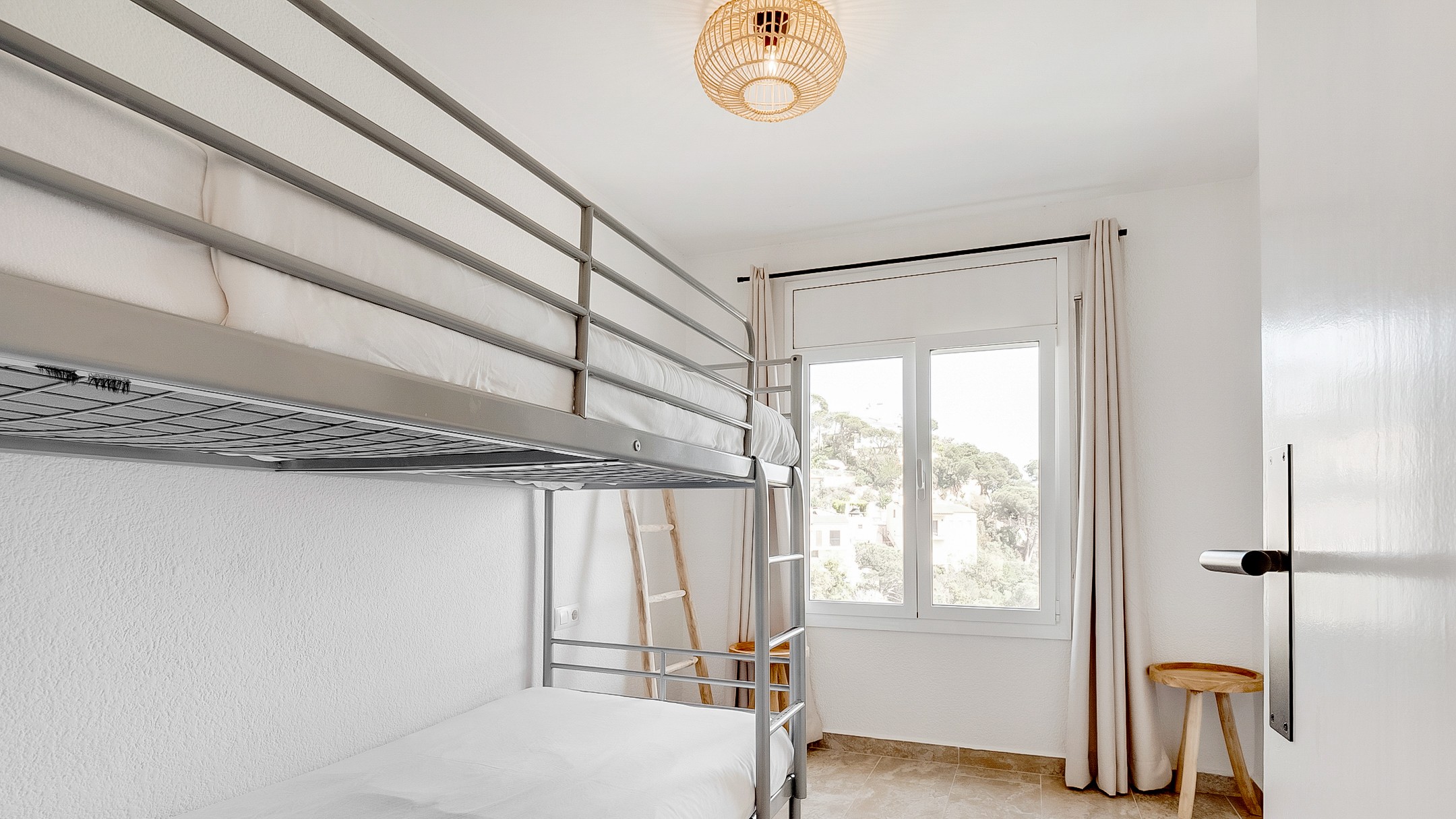 Holiday villas Costa Brava Spain - Villa Tropicana - Bedroom