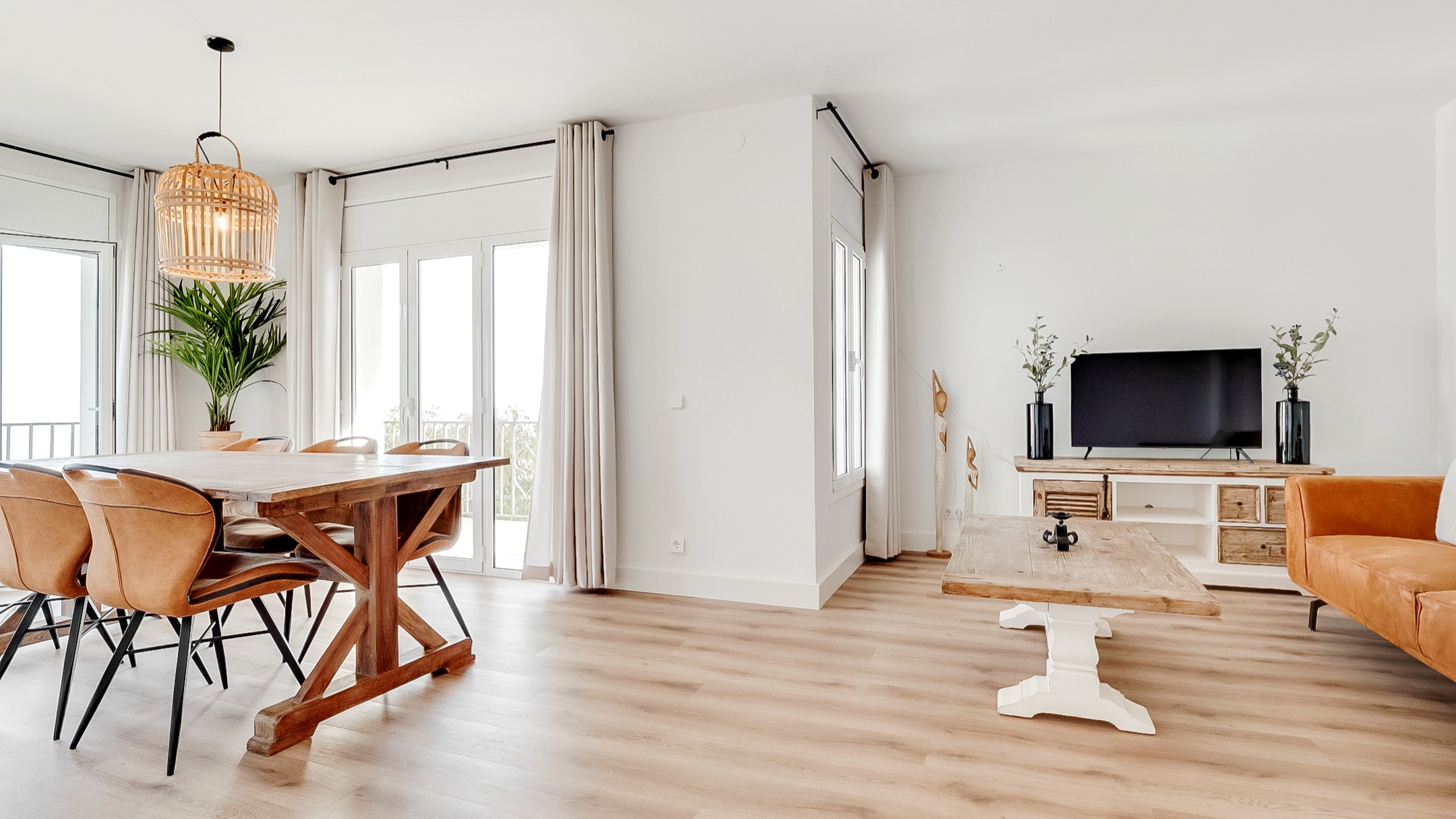 Holiday villas Costa Brava Spain - Villa Tropicana - Living room