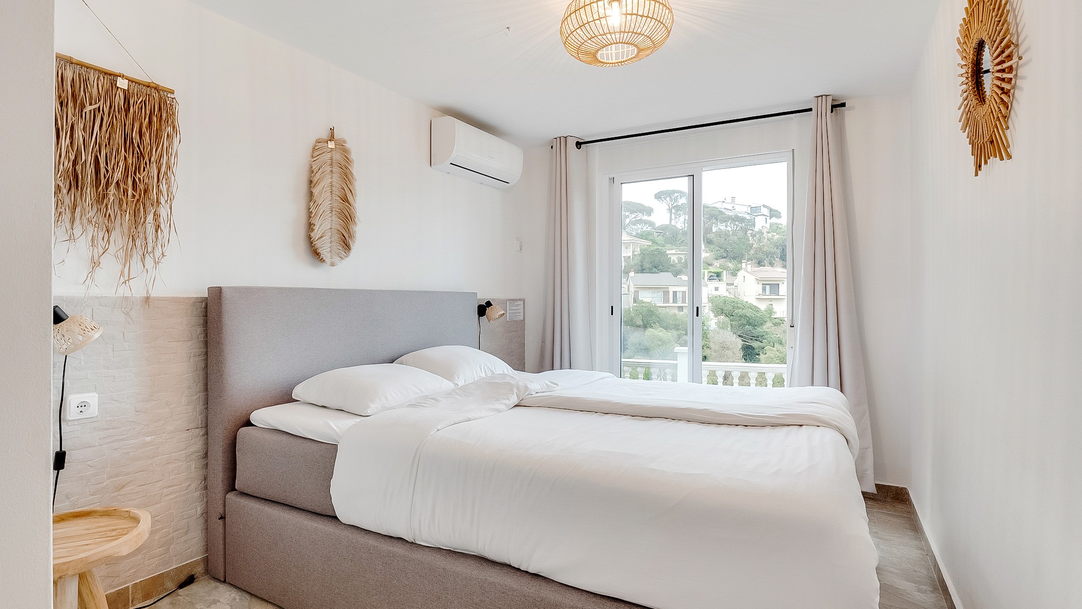 Holiday villas Costa Brava Spain - Villa Tropicana - Bedroom