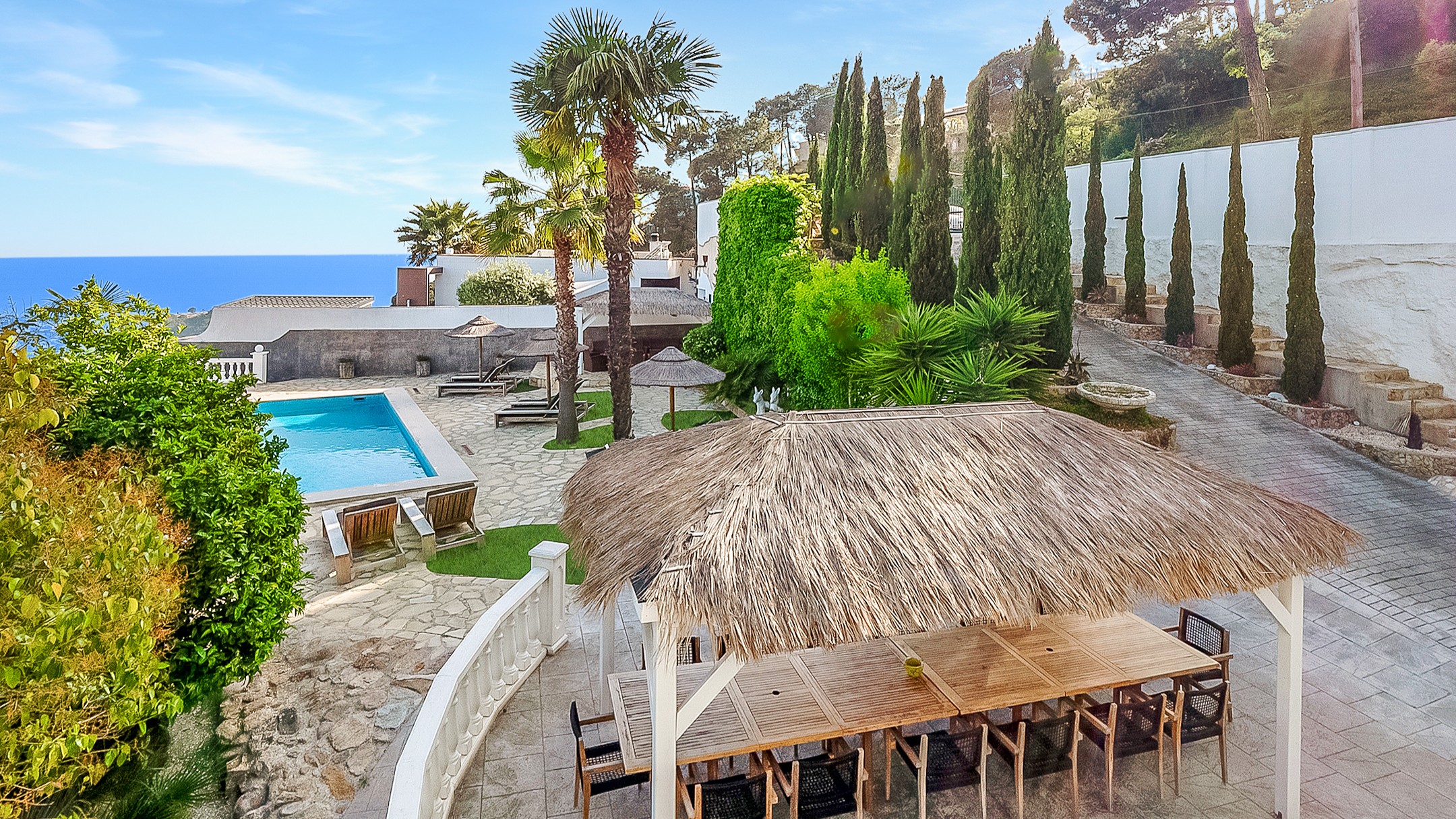 Holiday villas Costa Brava Spain - Villa Tropicana - Swimming pool