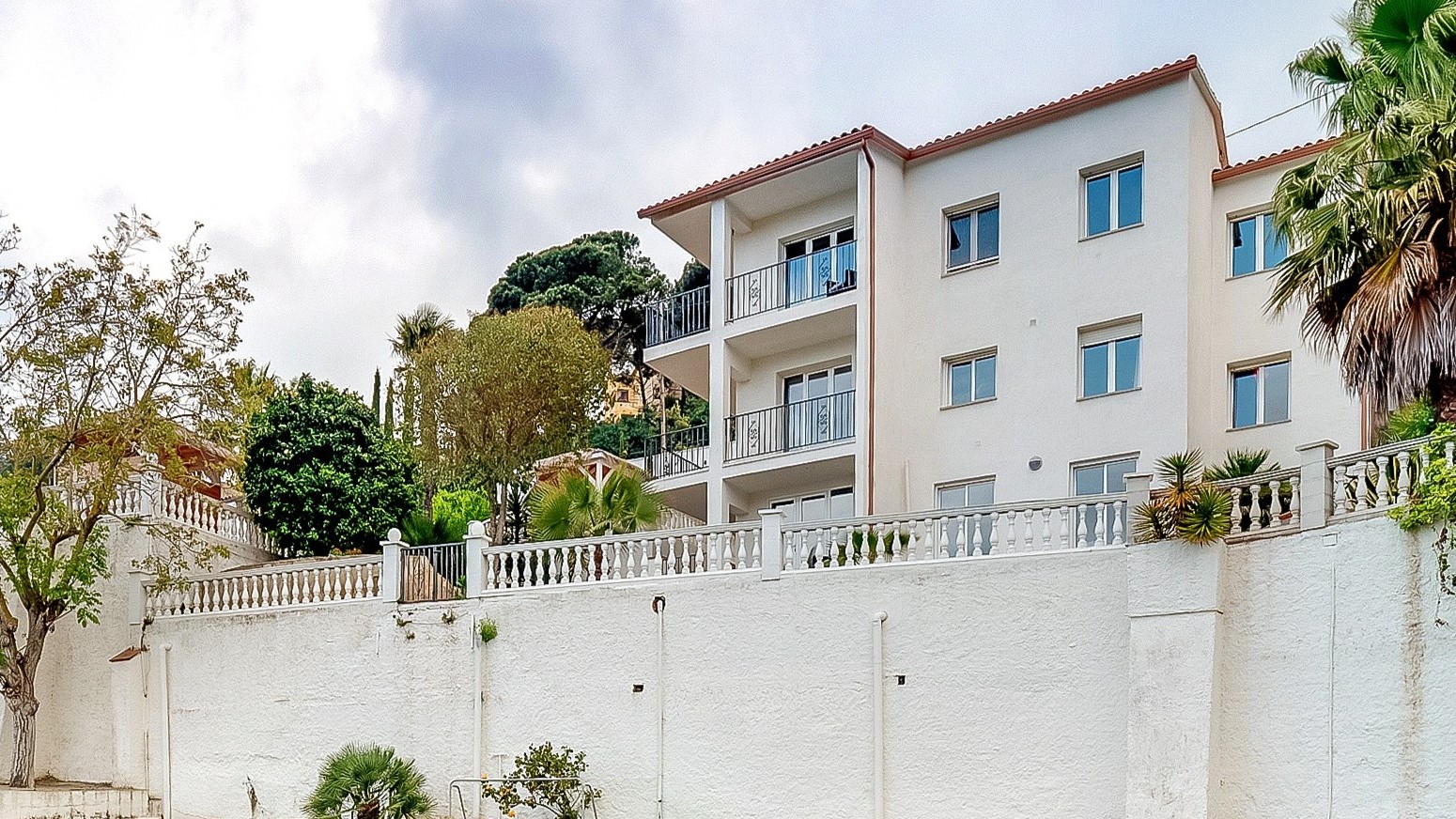 Holiday villas Costa Brava Spain - Villa Tropicana - Villa outside