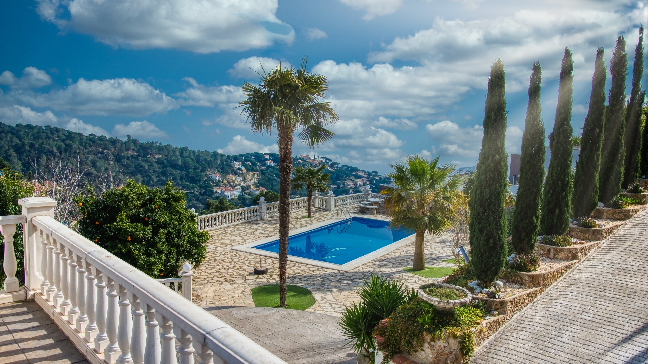 Holiday villas Costa Brava Spain - Villa Tropicana - Swimming pool