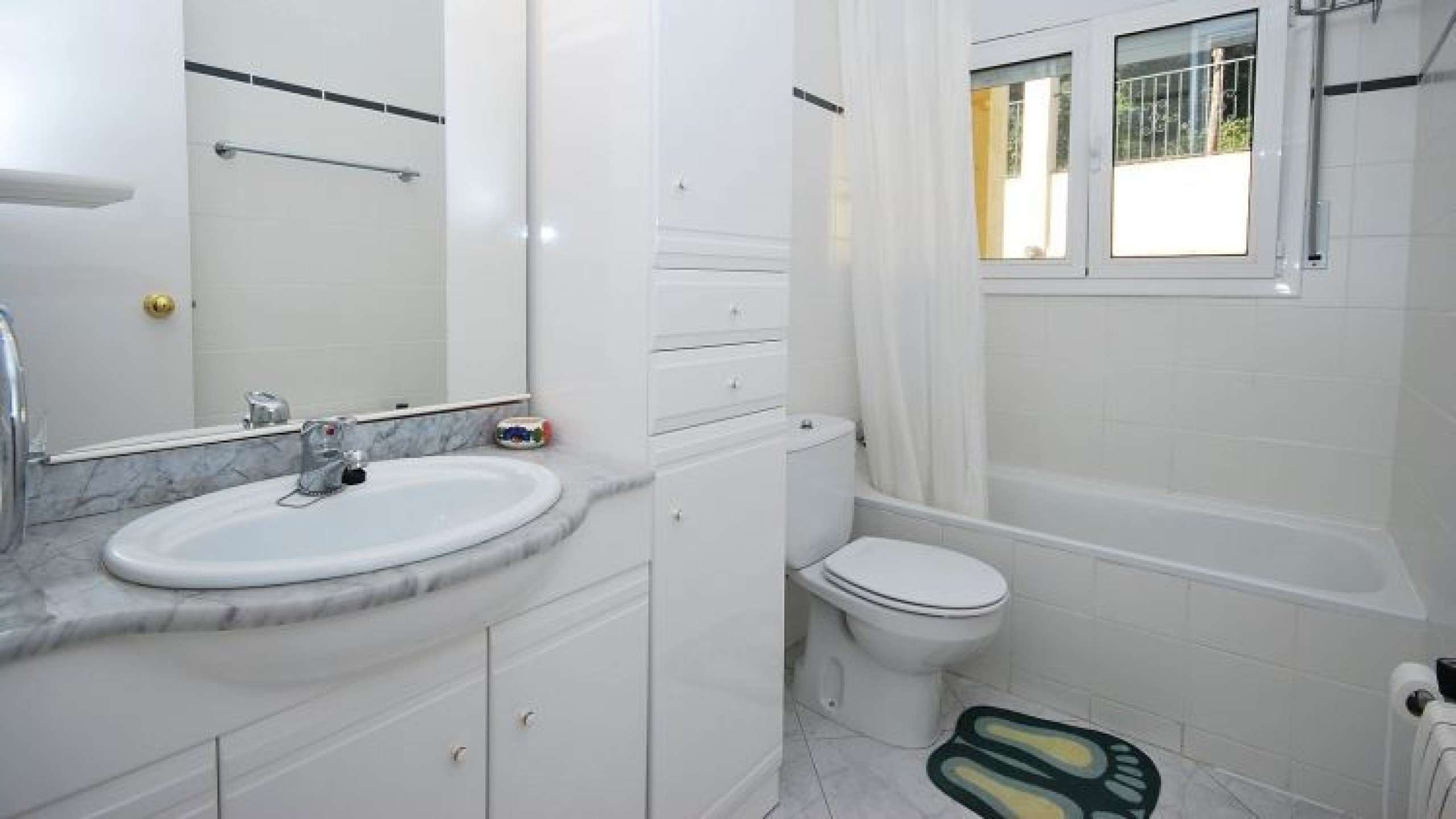 Holiday villas Costa Brava Spain - Villa Tropicana - Bathroom