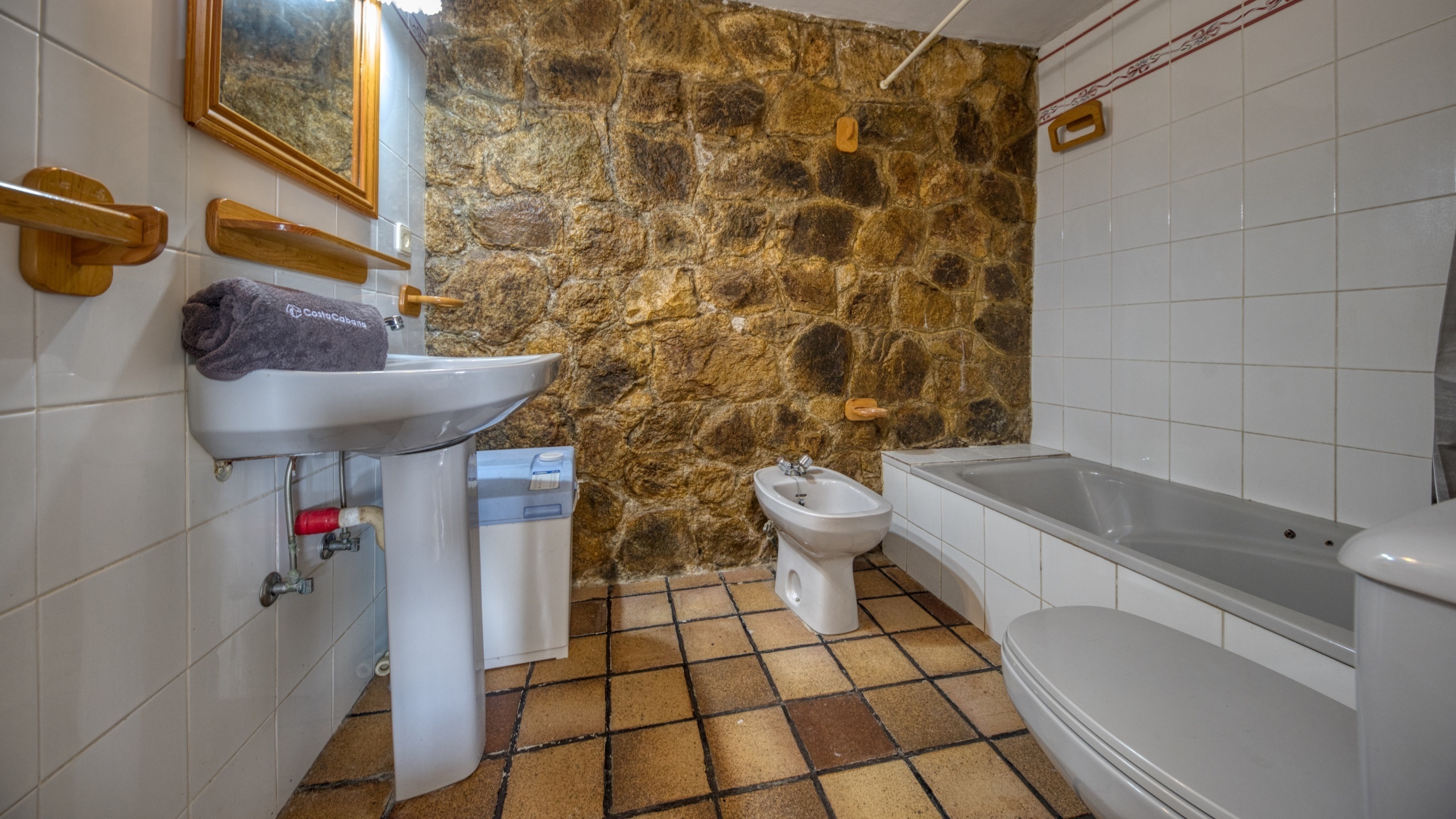Holiday villas Costa Brava Spain - Villa Janet - Bathroom