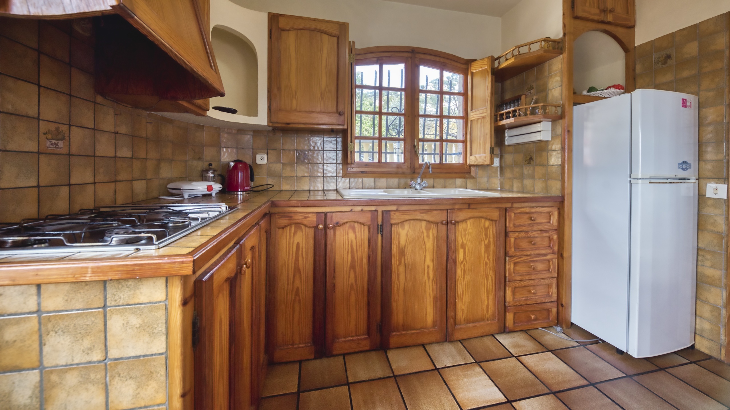 Holiday villas Costa Brava Spain - Villa Janet - Kitchen