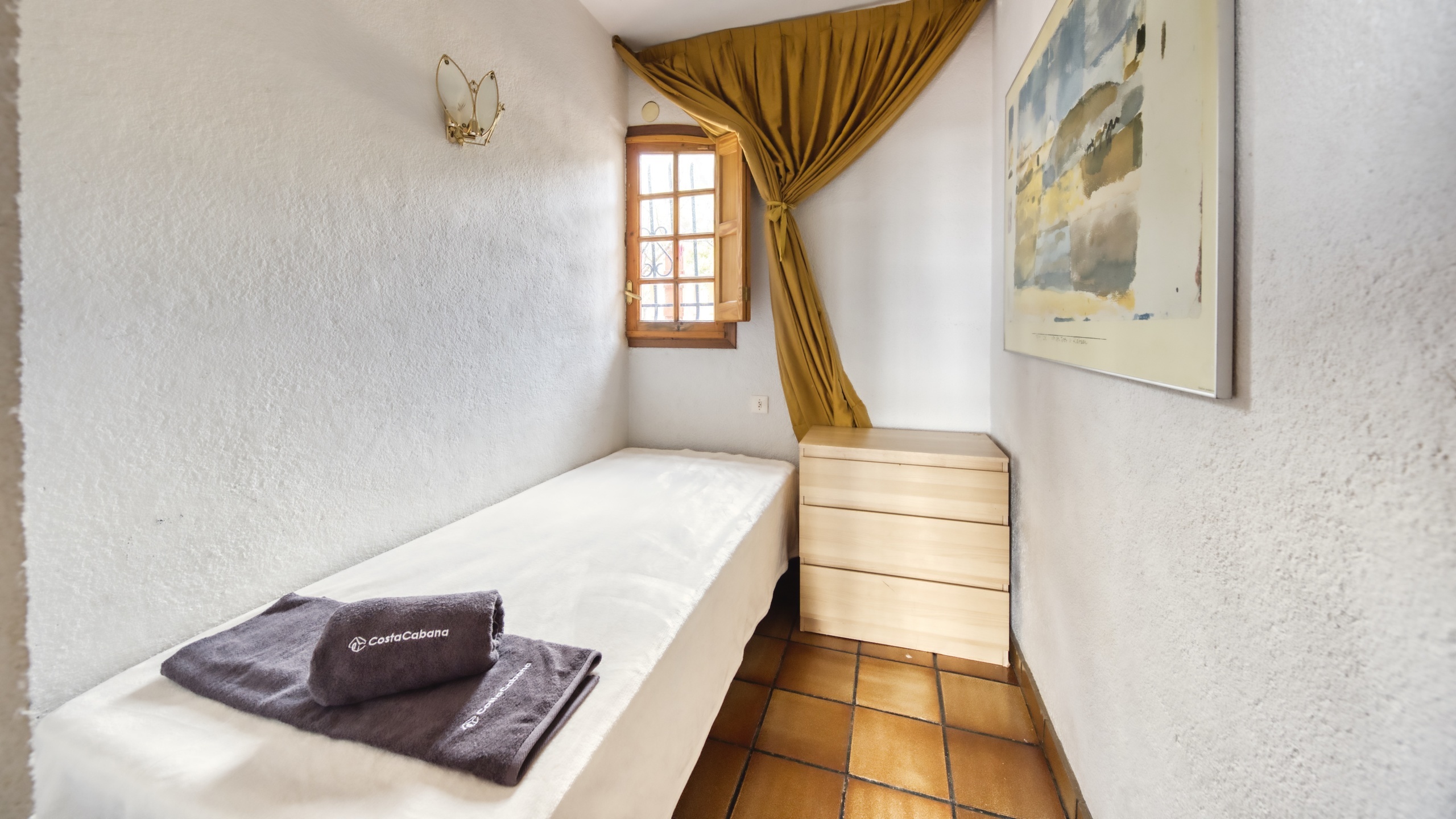 Holiday villas Costa Brava Spain - Villa Janet - Bedroom