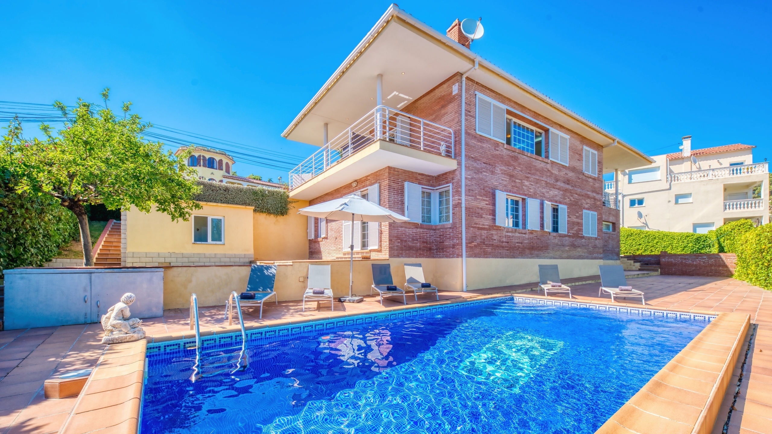 Holiday villas Costa Brava Spain - Villa Beyonce - Swimming pool