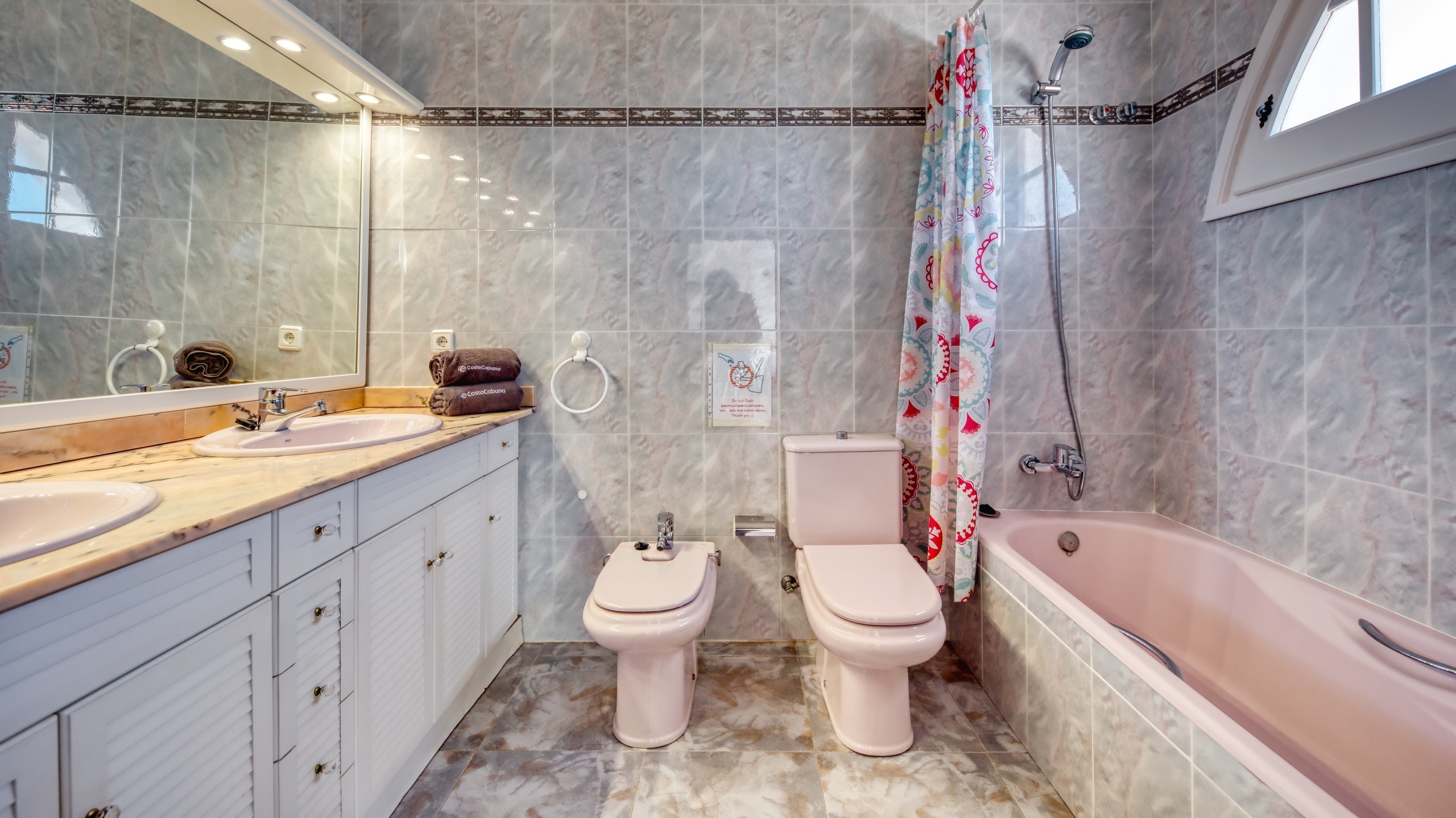 Holiday villas Costa Brava Spain - Villa Teresa - Bathroom