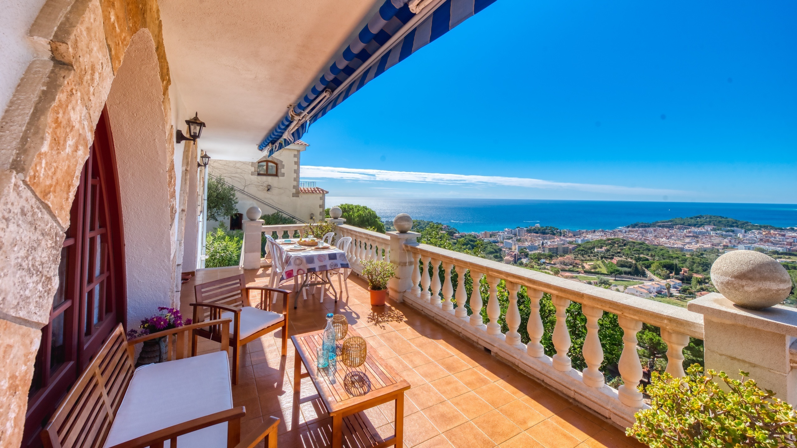 Holiday villas Costa Brava Spain - Villa Teresa - Terrace
