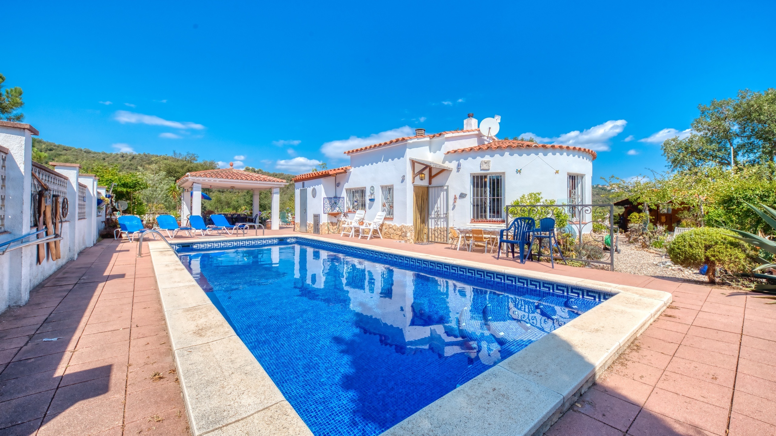 Holiday villas Costa Brava Spain - Villa La Flor - Swimming pool