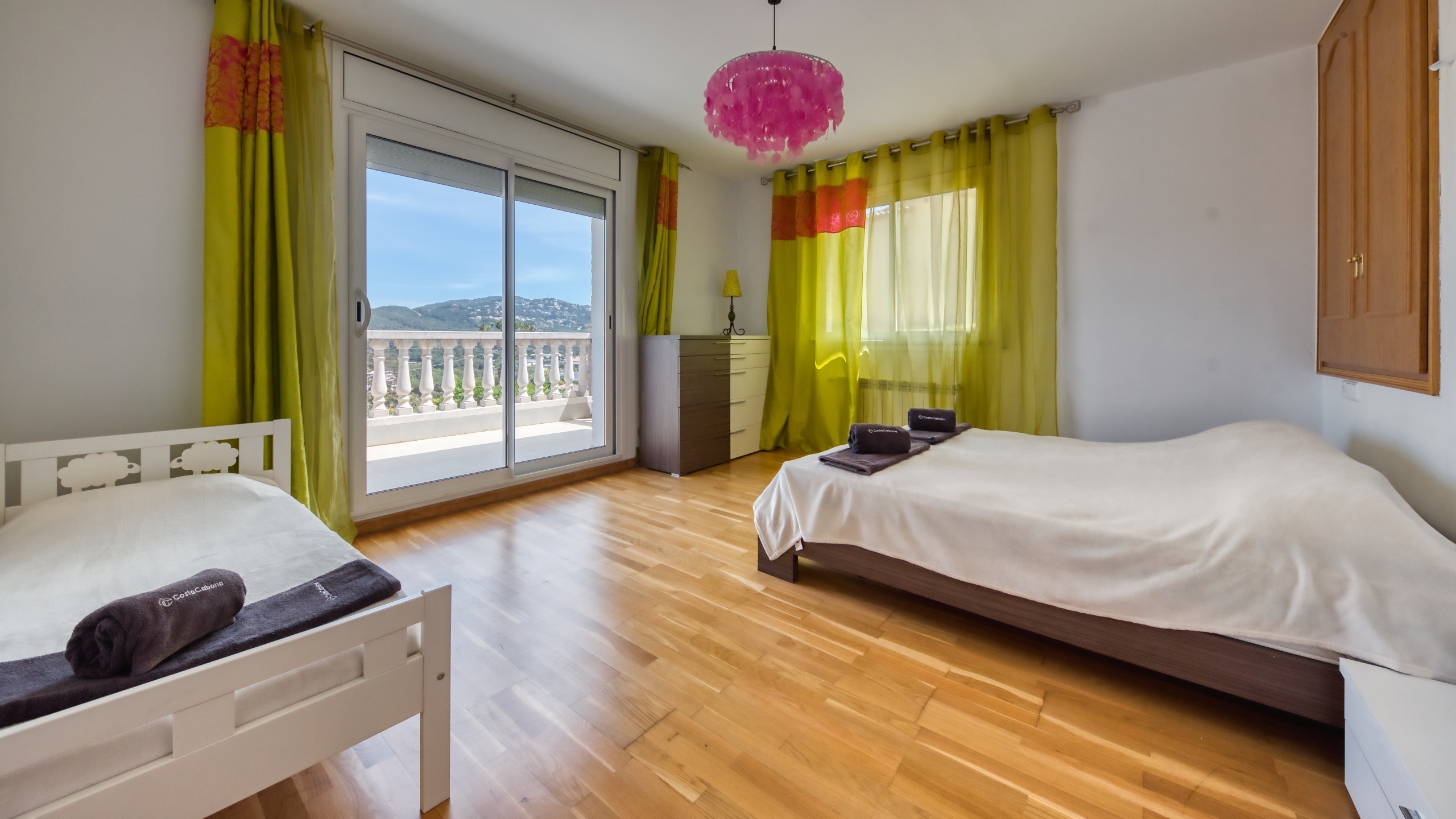 Holiday villas Costa Brava Spain - Villa Primavera - Bedroom