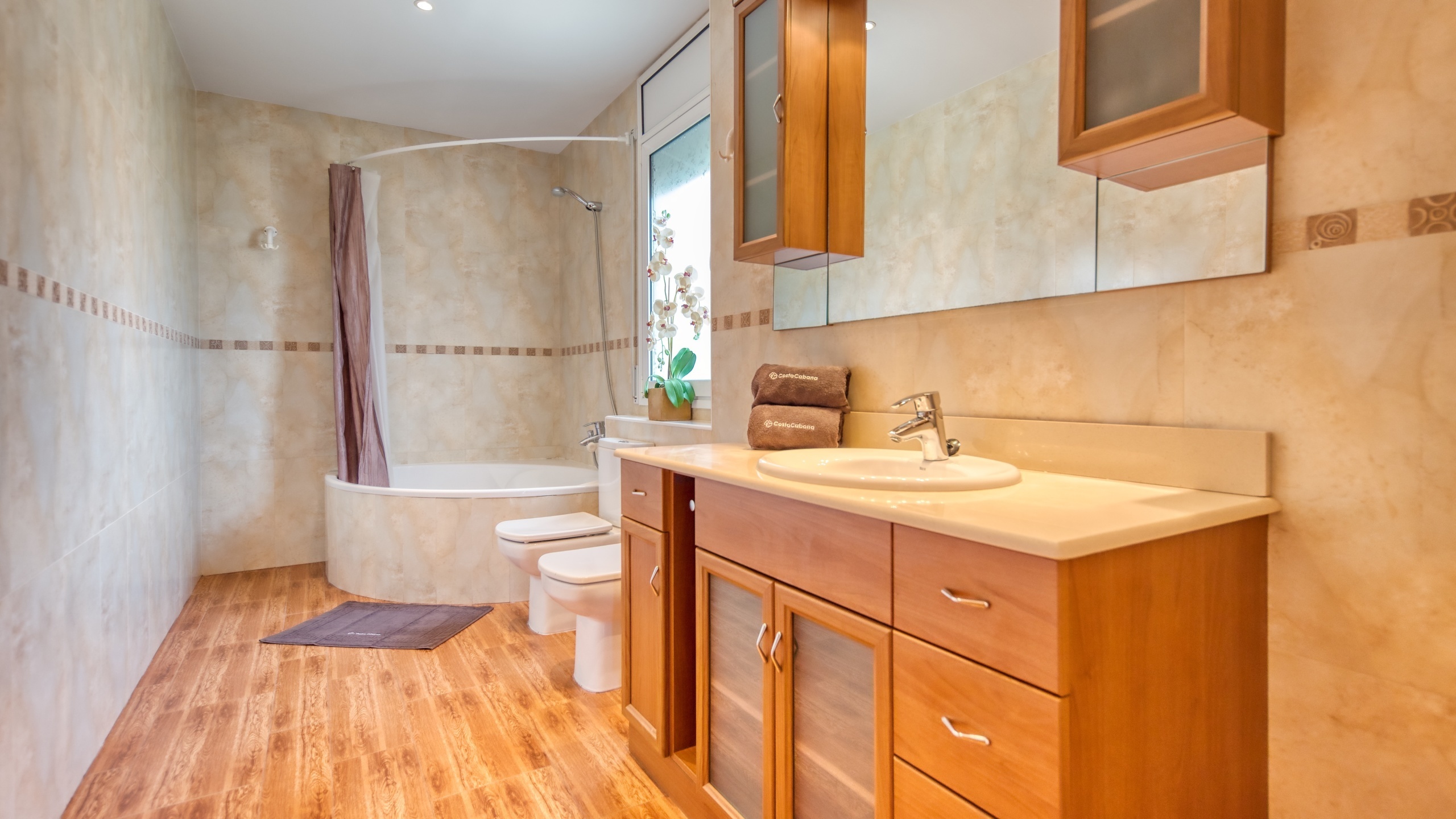 Holiday villas Costa Brava Spain - Villa Primavera - Bathroom