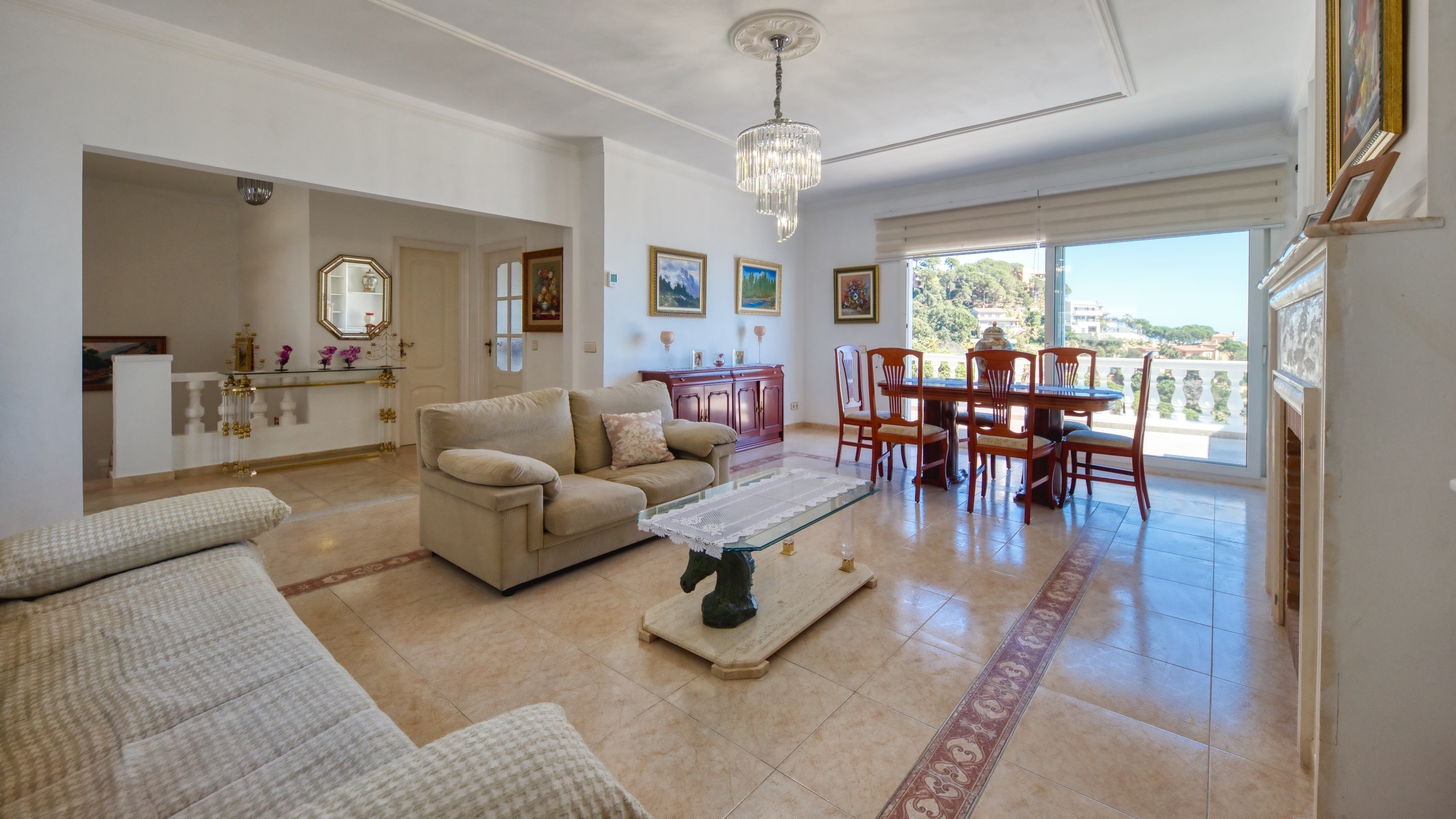 Holiday villas Costa Brava Spain - Villa Sunrise - Lounge area