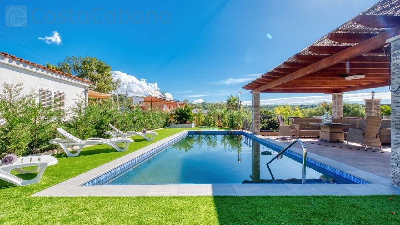 Holiday villas Costa Brava Spain - Villa Palmera - Swimming pool