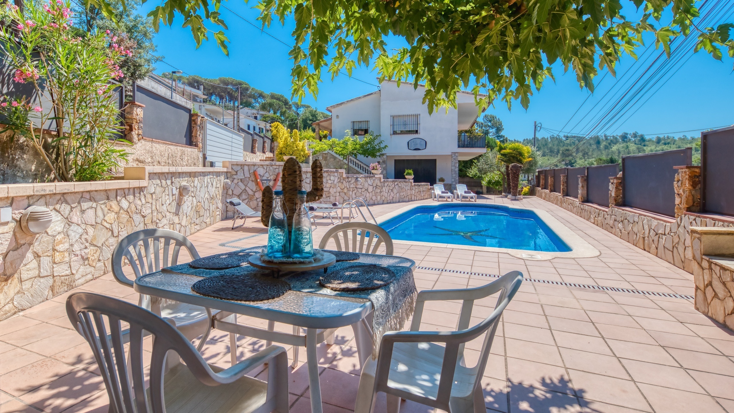Holiday villas Costa Brava Spain - Villa Montse - Swimming pool