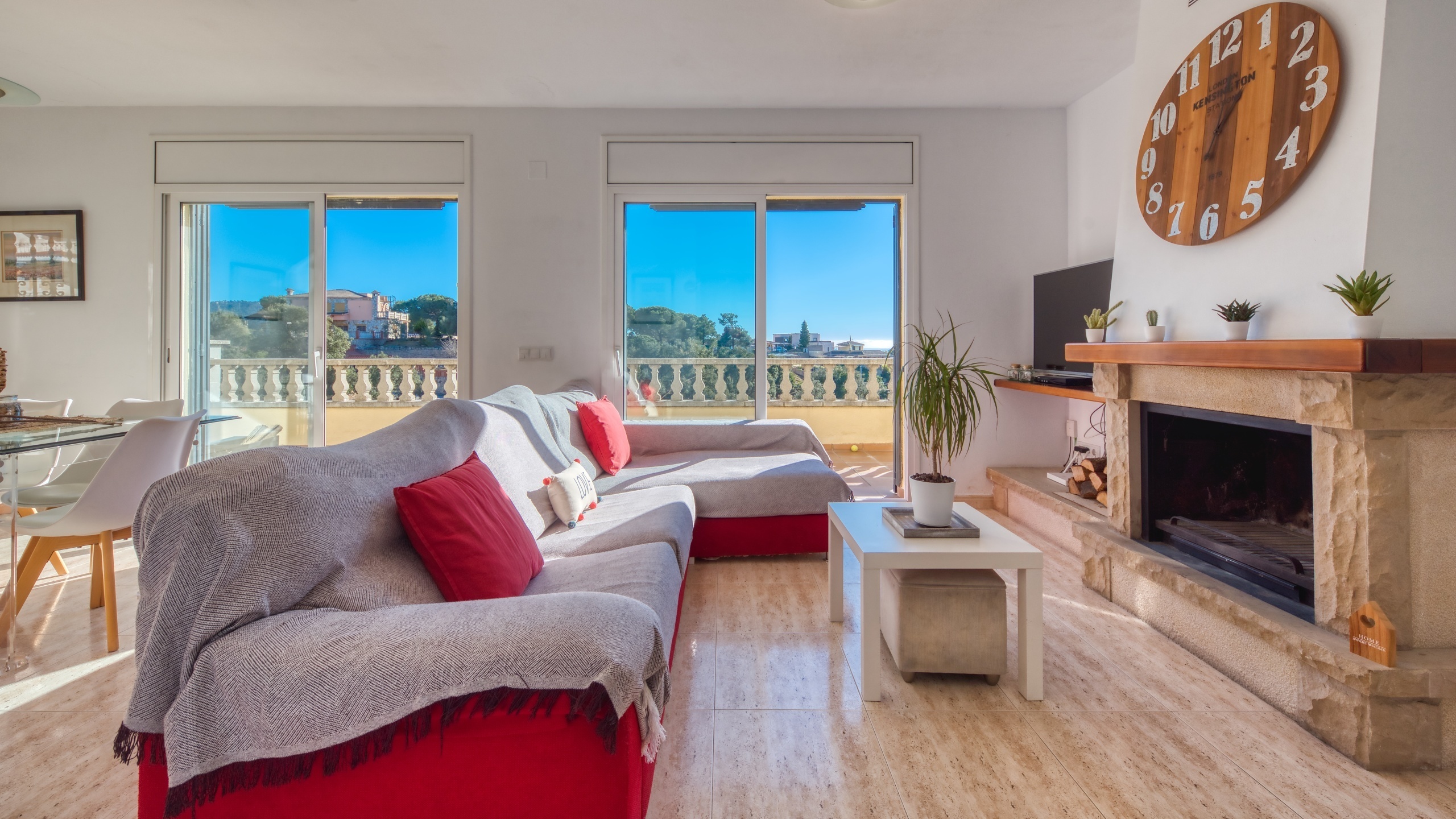 Villas de vacances Costa Brava Espagne - Villa Holiday - Espace TV
