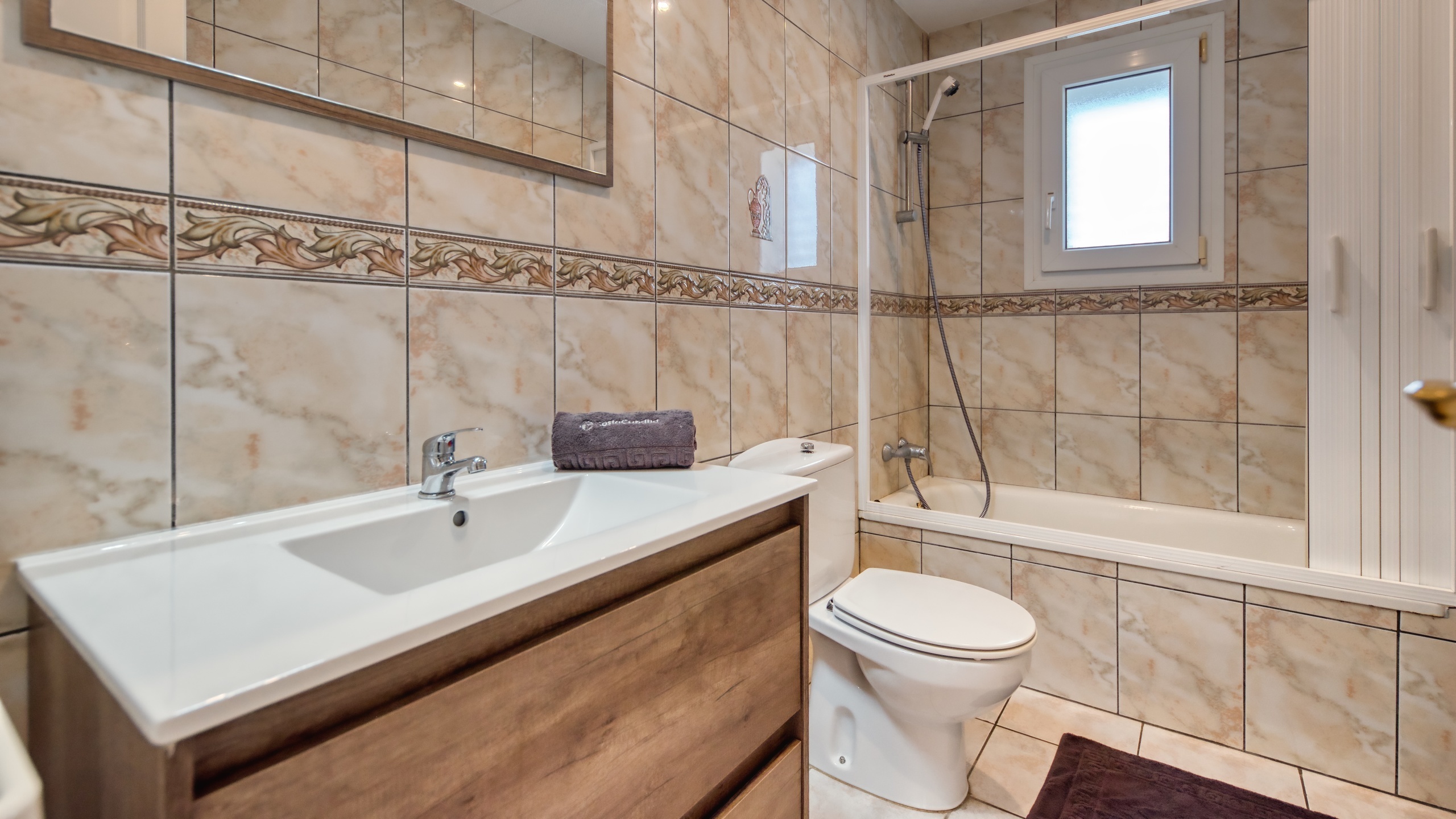 Holiday villas Costa Brava Spain - Villa Maribel - Bathroom