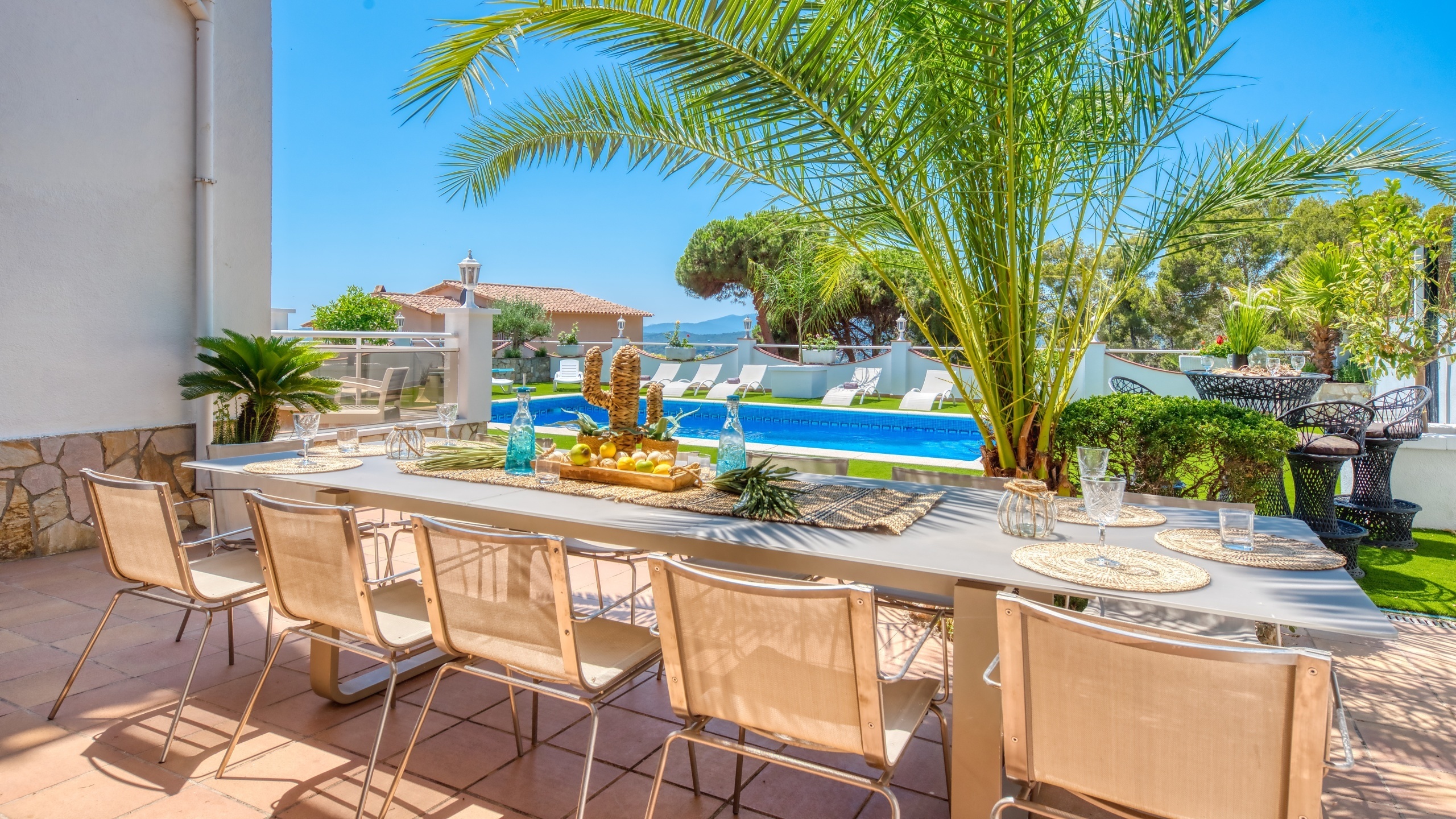 Holiday villas Costa Brava Spain - Villa Maribel - Dining area
